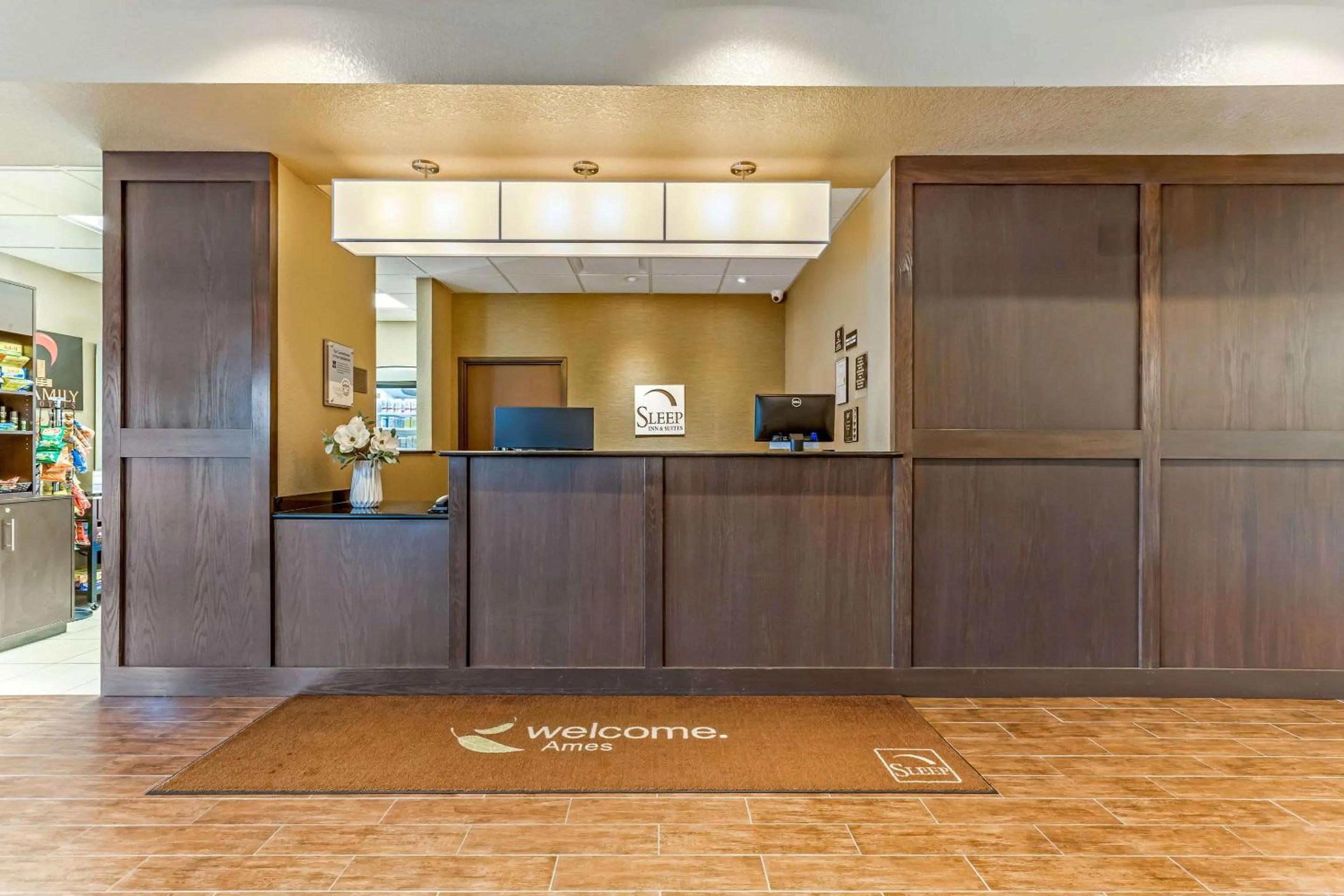 Lobby or reception in Sleep Inn & Suites Ames near ISU Campus