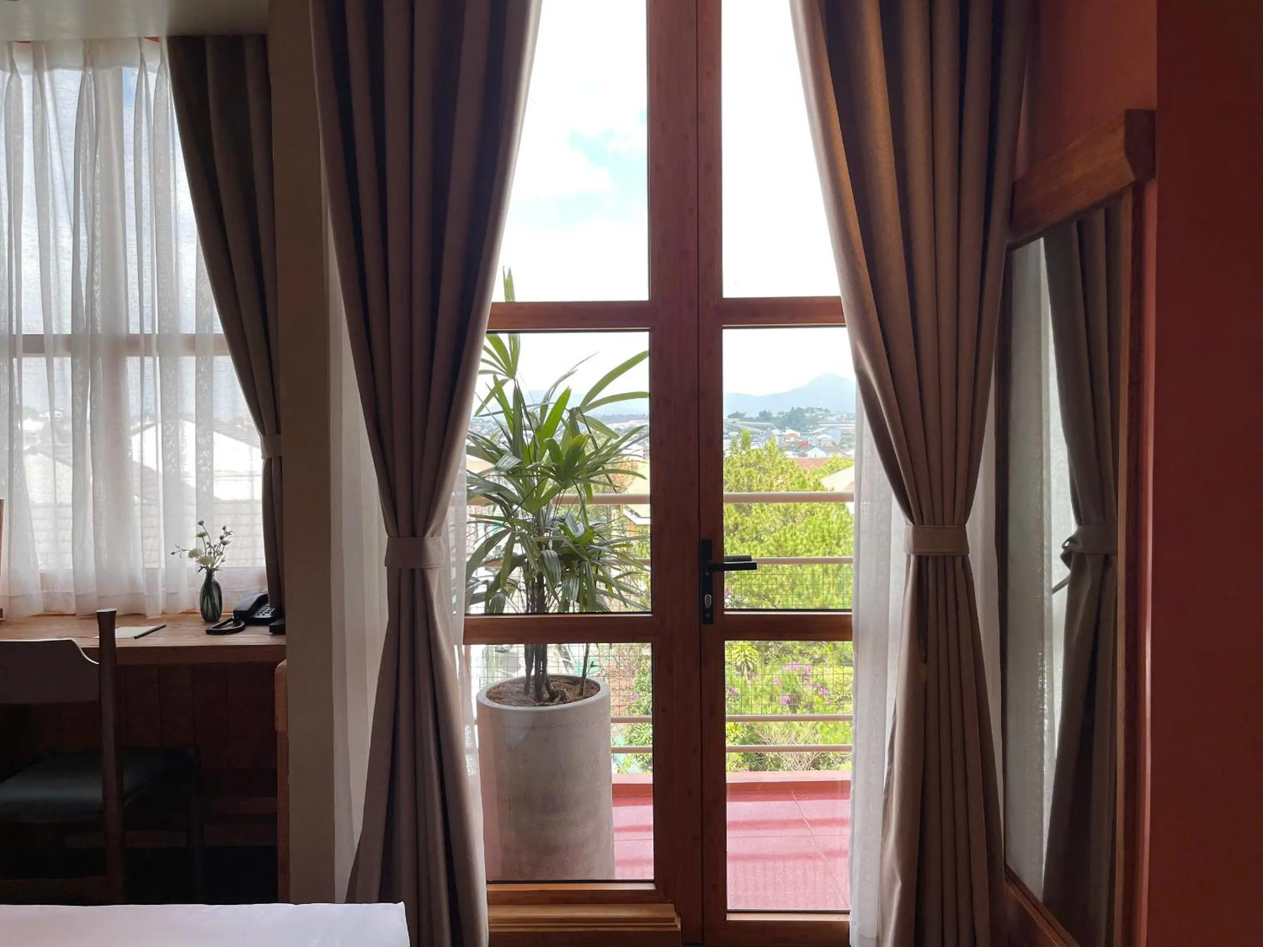 Balcony/Terrace, Bed in The Pink Boutique Hotel