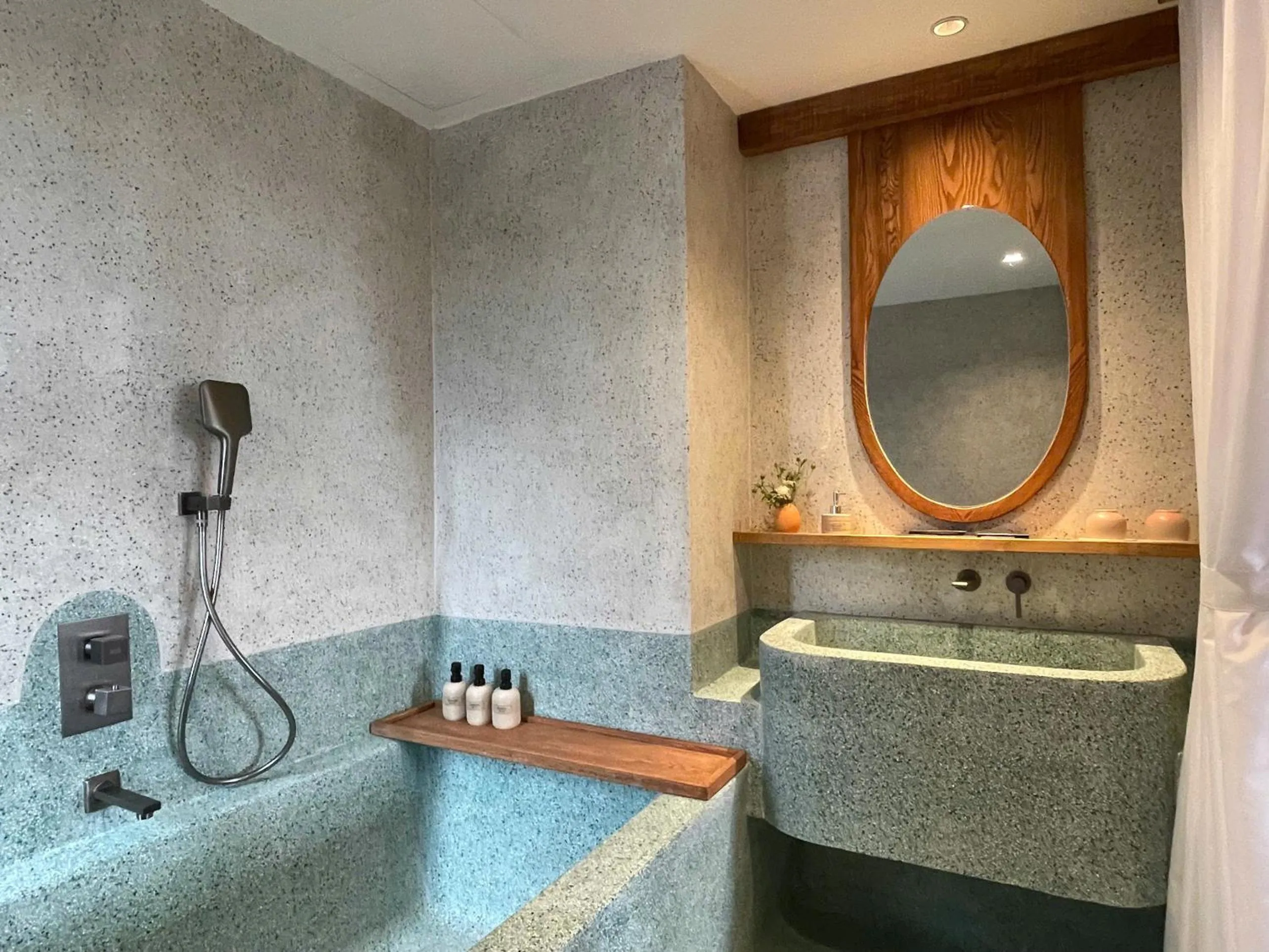 Bathroom in The Pink Boutique Hotel