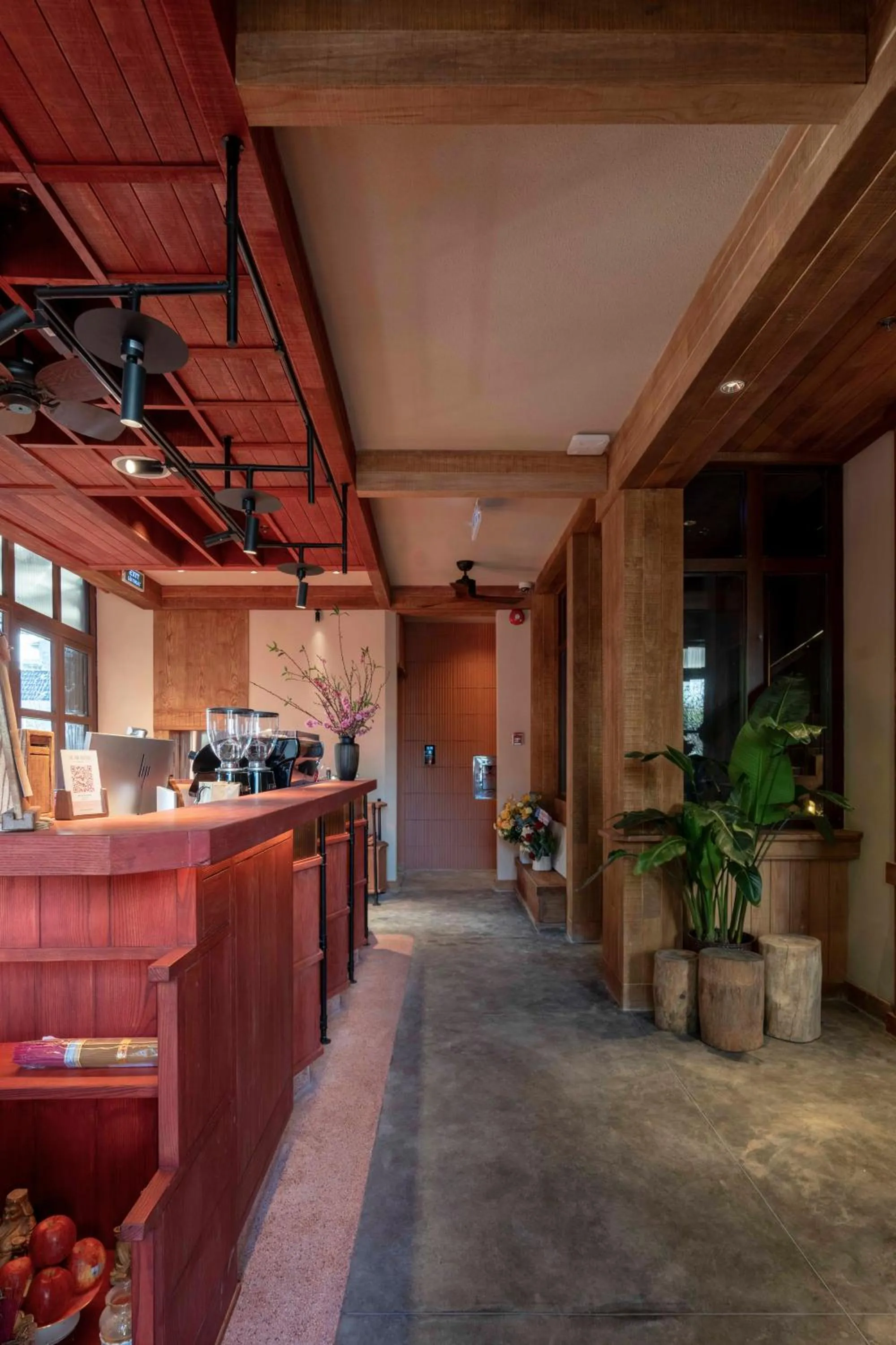 Restaurant/places to eat in The Pink Boutique Hotel