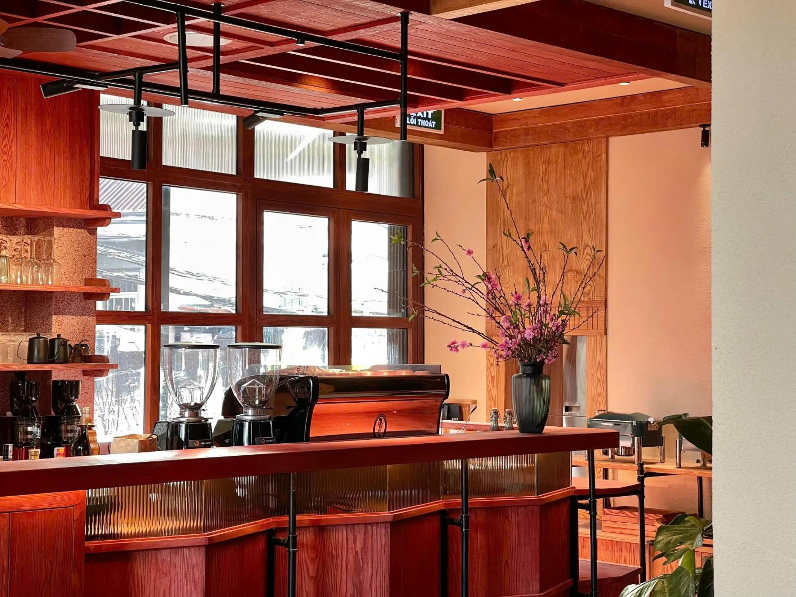 Restaurant/places to eat in The Pink Boutique Hotel