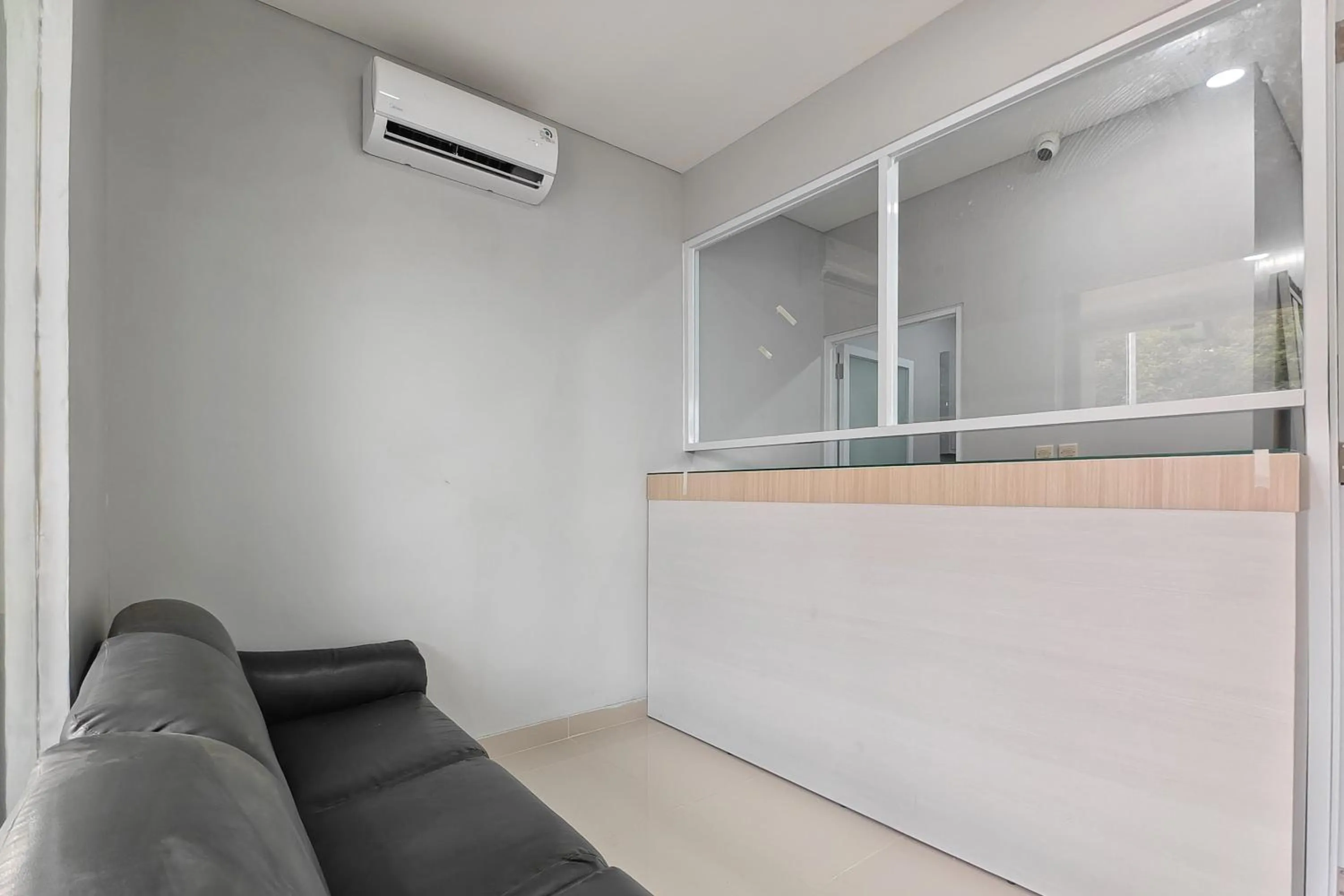 Lobby or reception in Urbanview Green Lake Sunter Residence