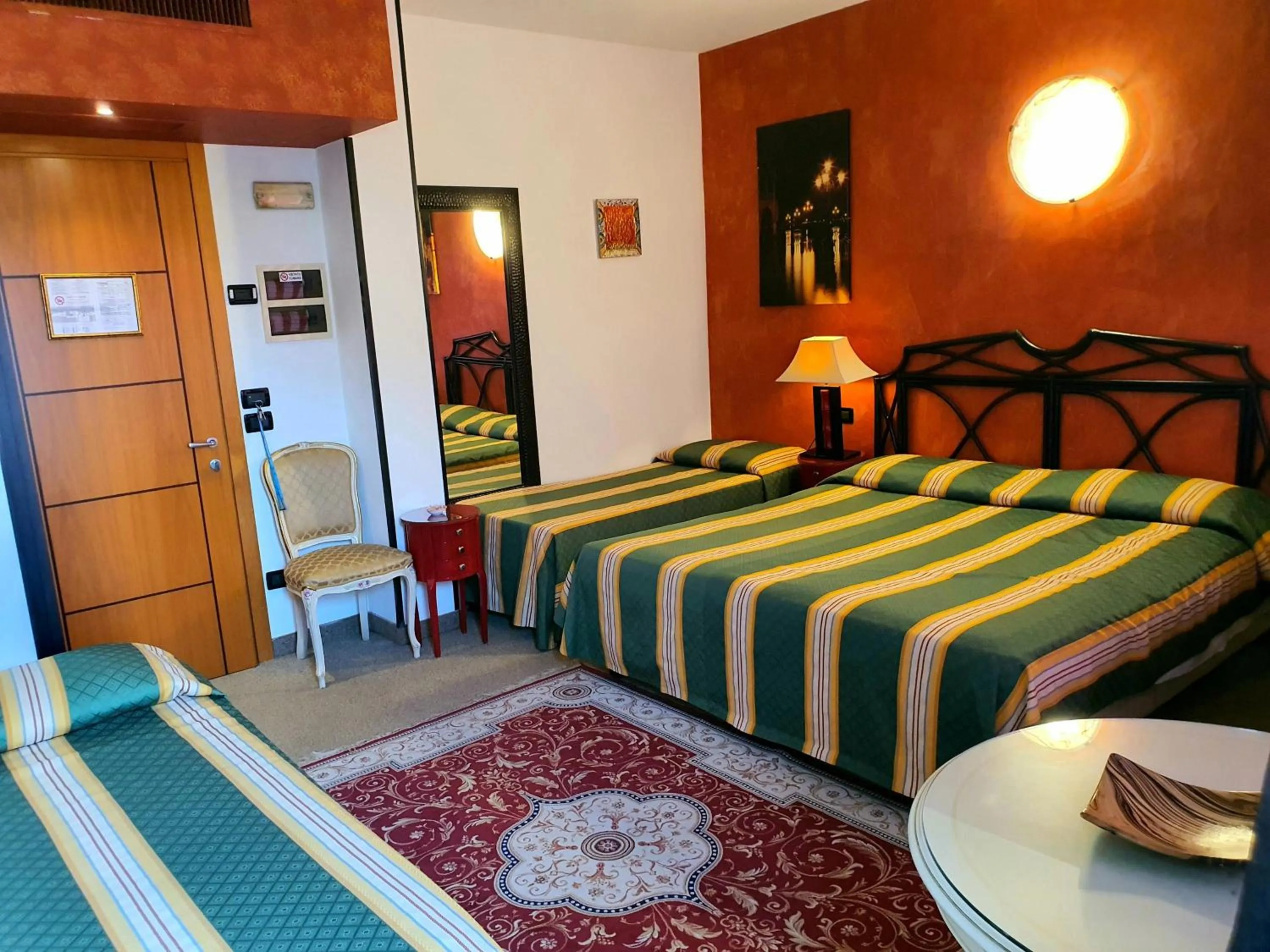 Photo of the whole room, Bed in Hotel Feel Inn Venice Airport