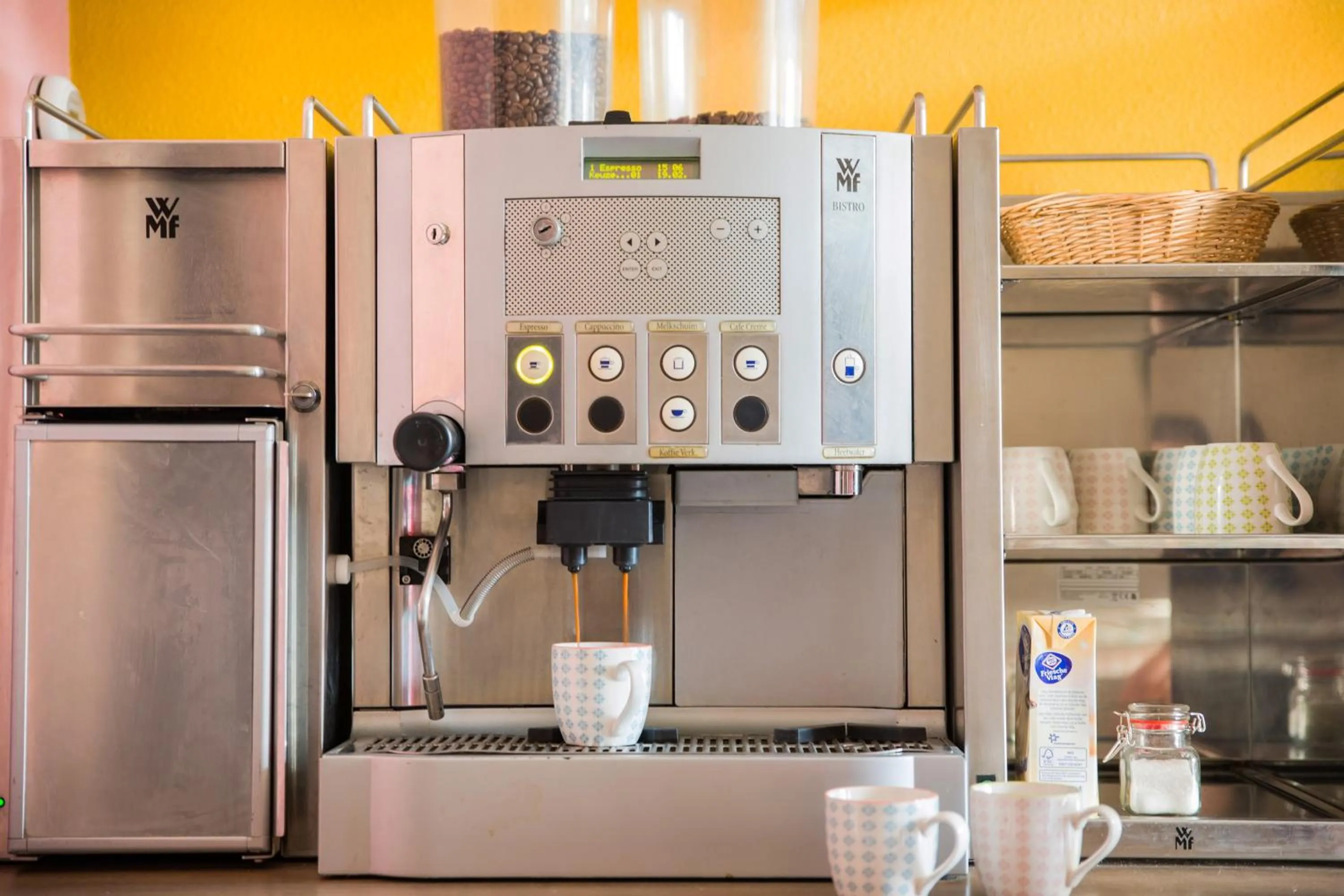 Coffee/tea facilities in Hotel Domburg4you