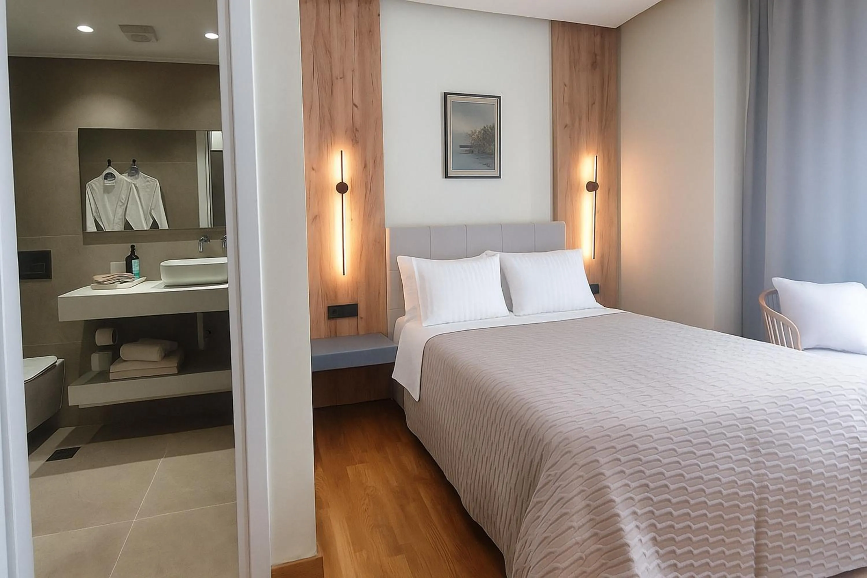 Bed in Elite Patras Suites