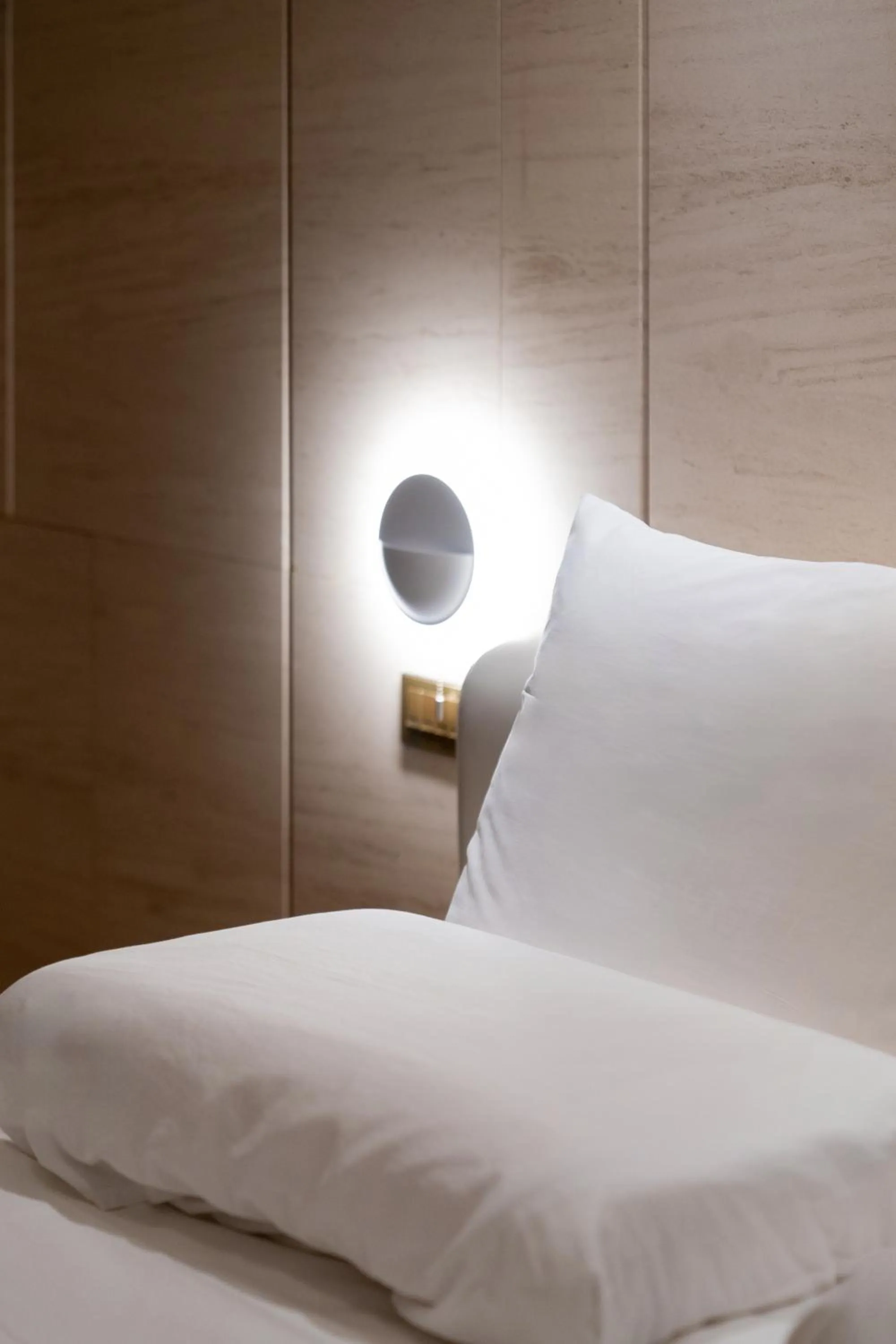 Bed in Eliena Hotel Seoul Gangnam