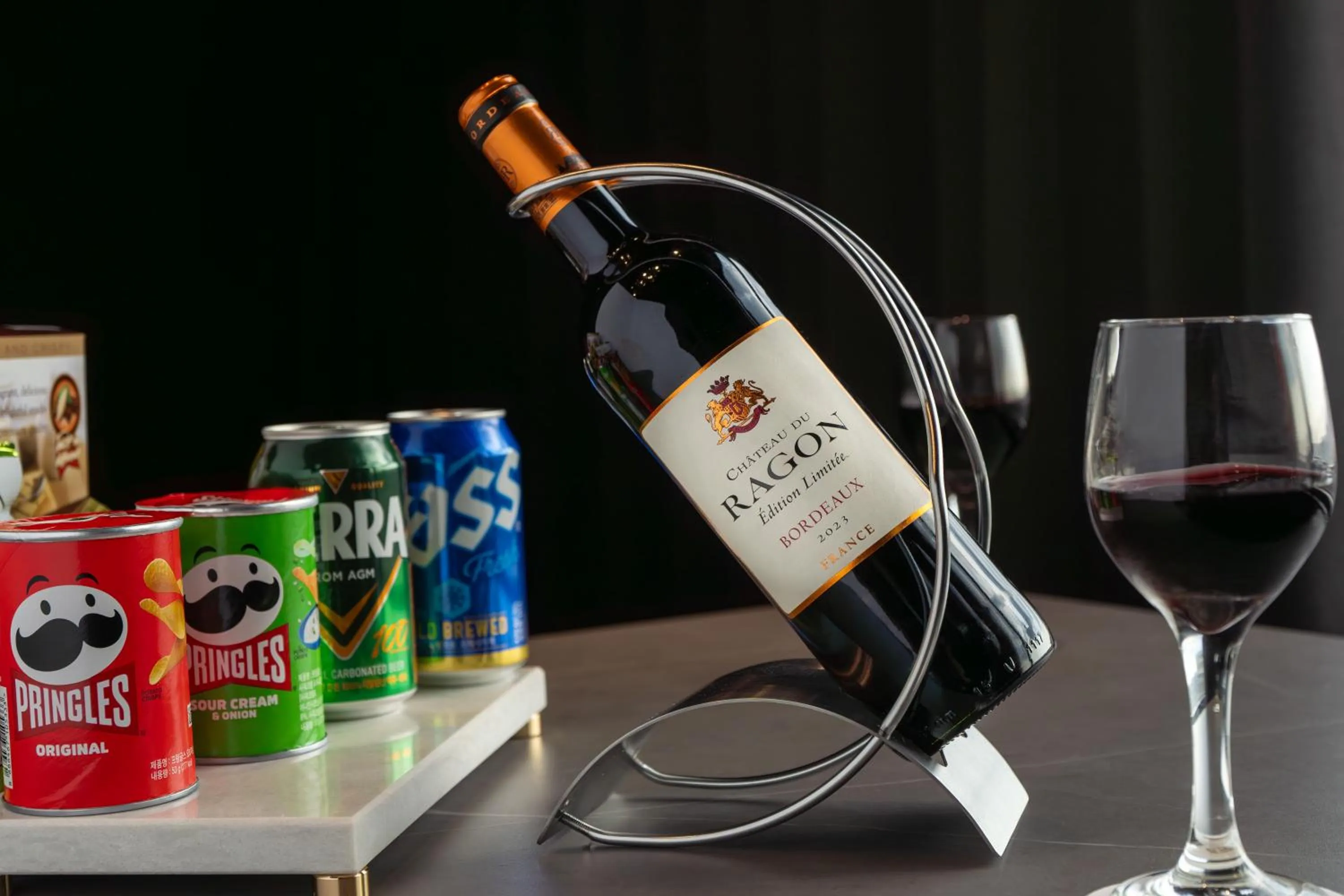 minibar in Eliena Hotel Seoul Gangnam