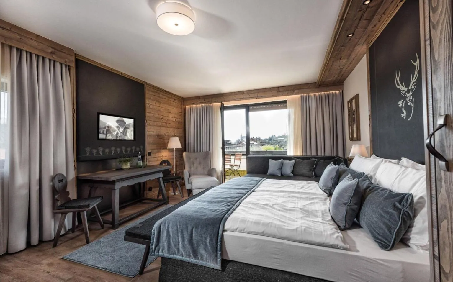 Photo of the whole room, Bed in Tirolensis - Luxury All Inclusive