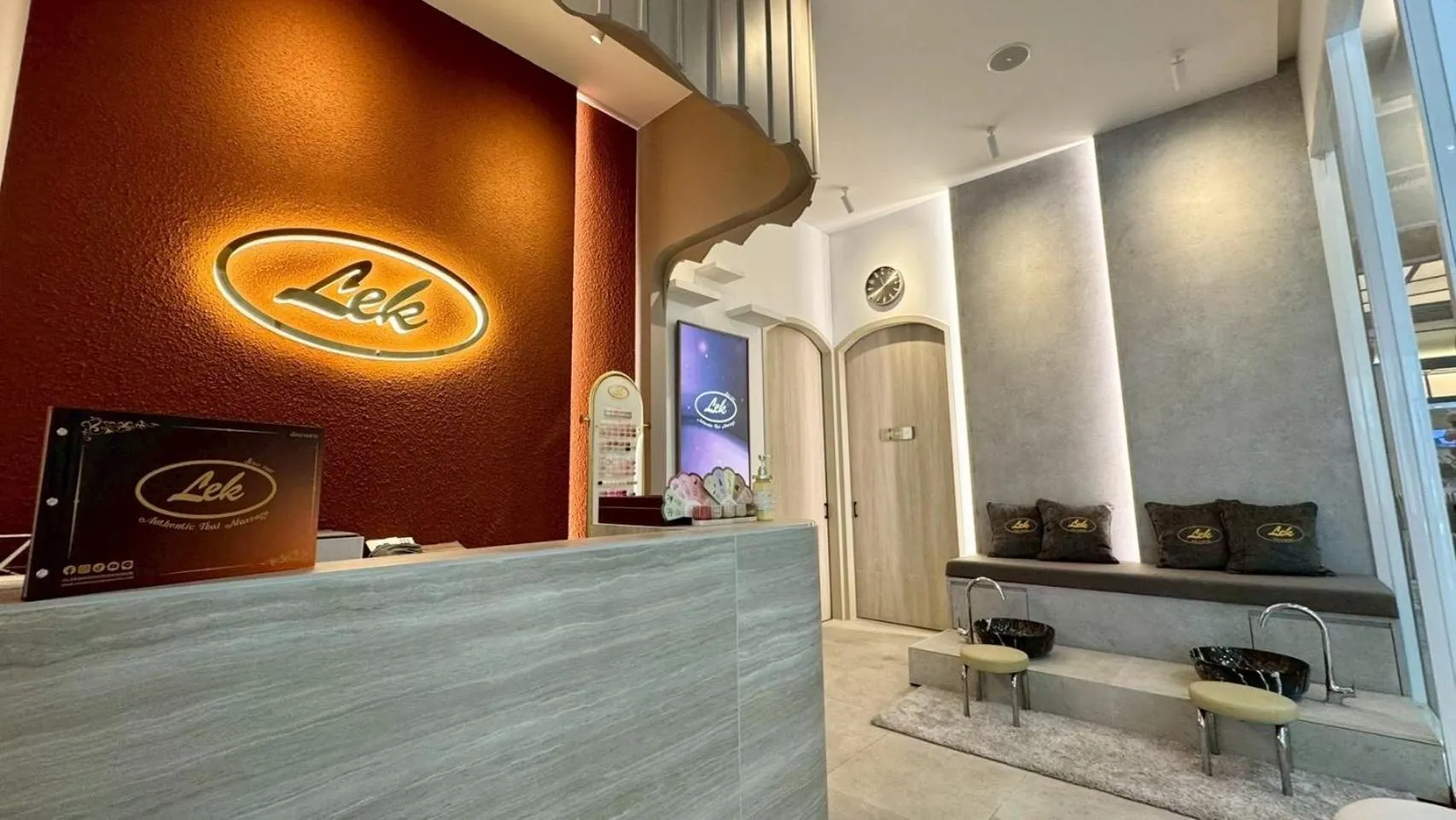 Massage in The Quarter Saphankhwai by UHG