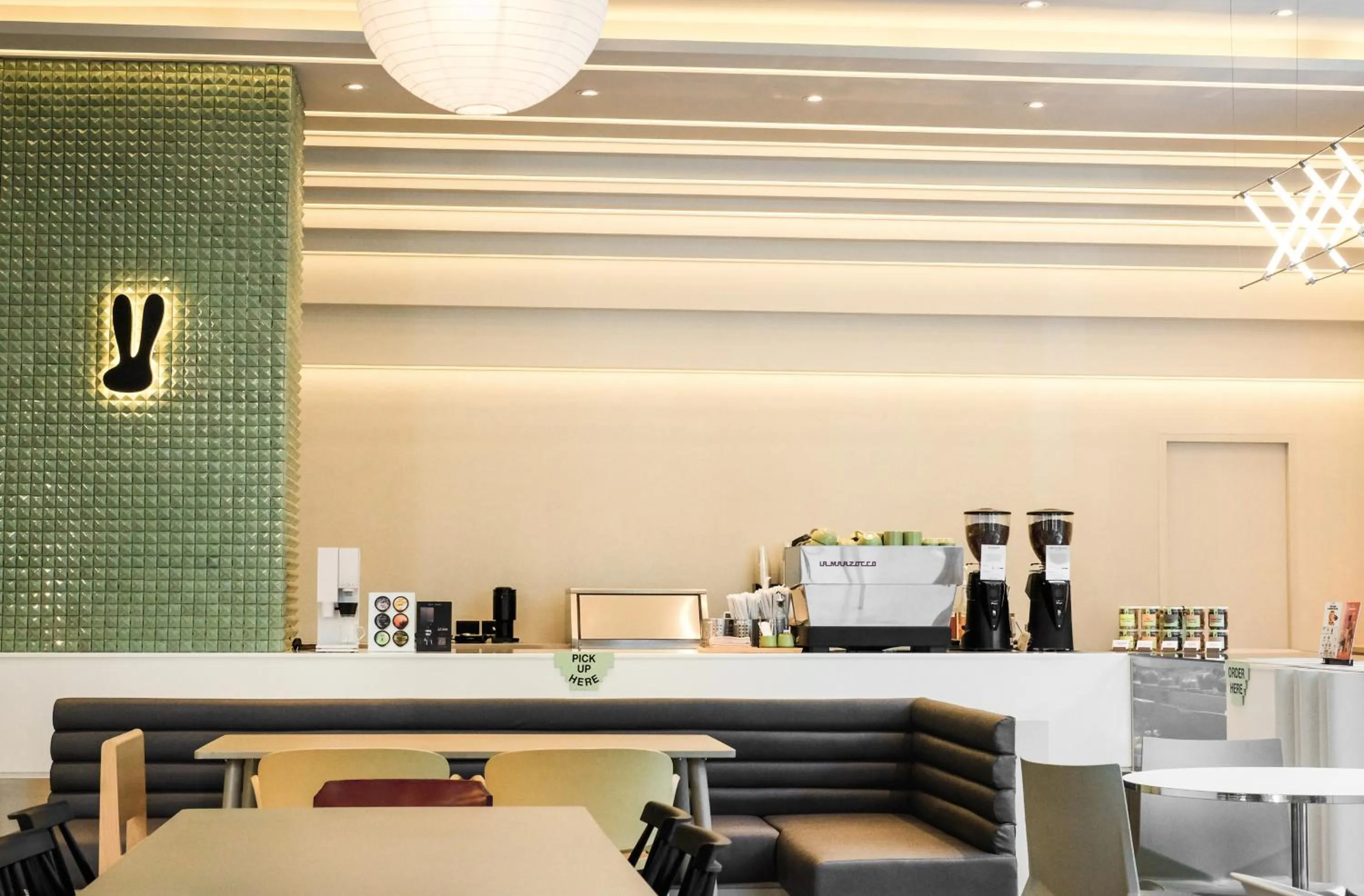 On-site shops in The Quarter Saphankhwai by UHG