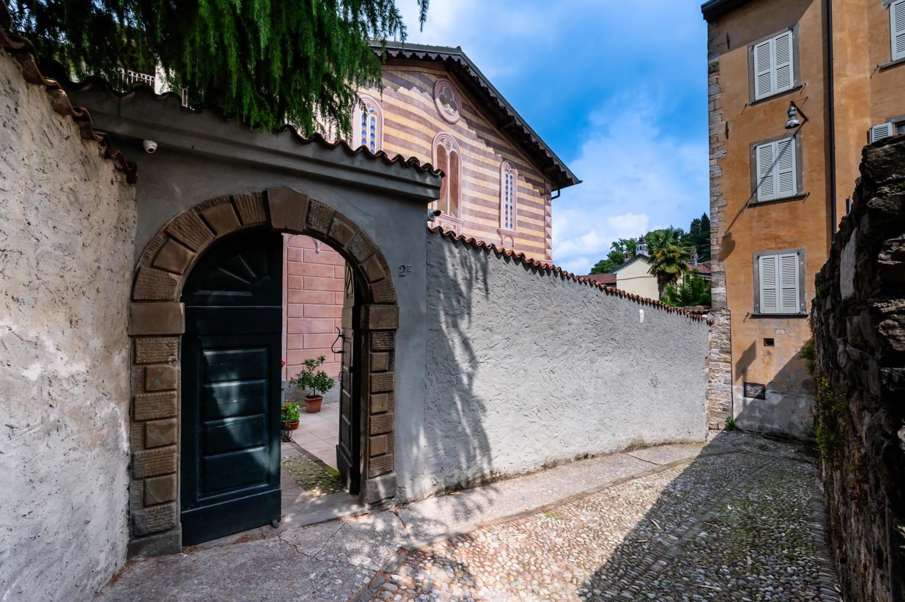 Facade/entrance in Palazzo Rivola