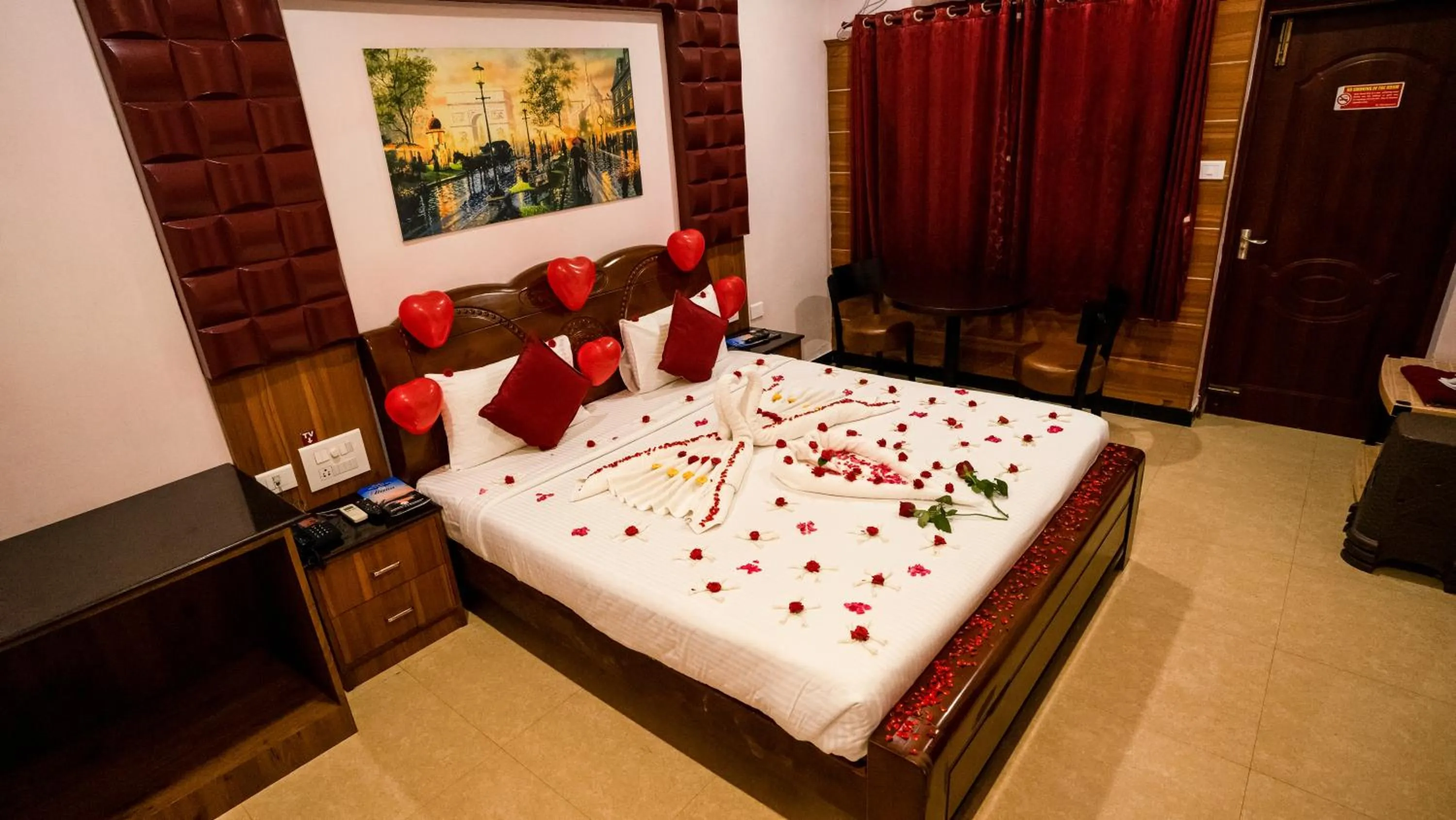 Bed in Sakthi River Resort