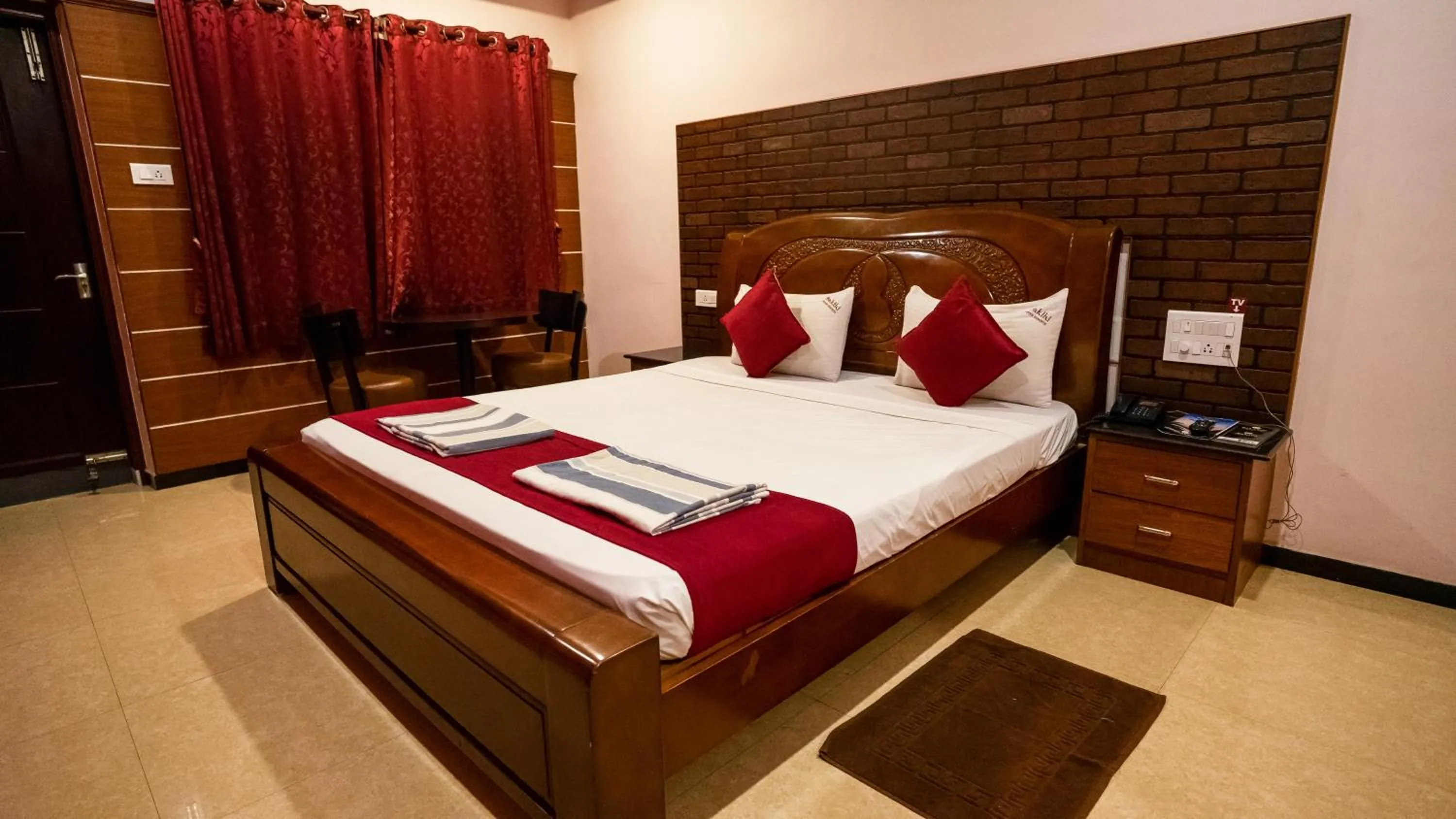 Bed in Sakthi River Resort