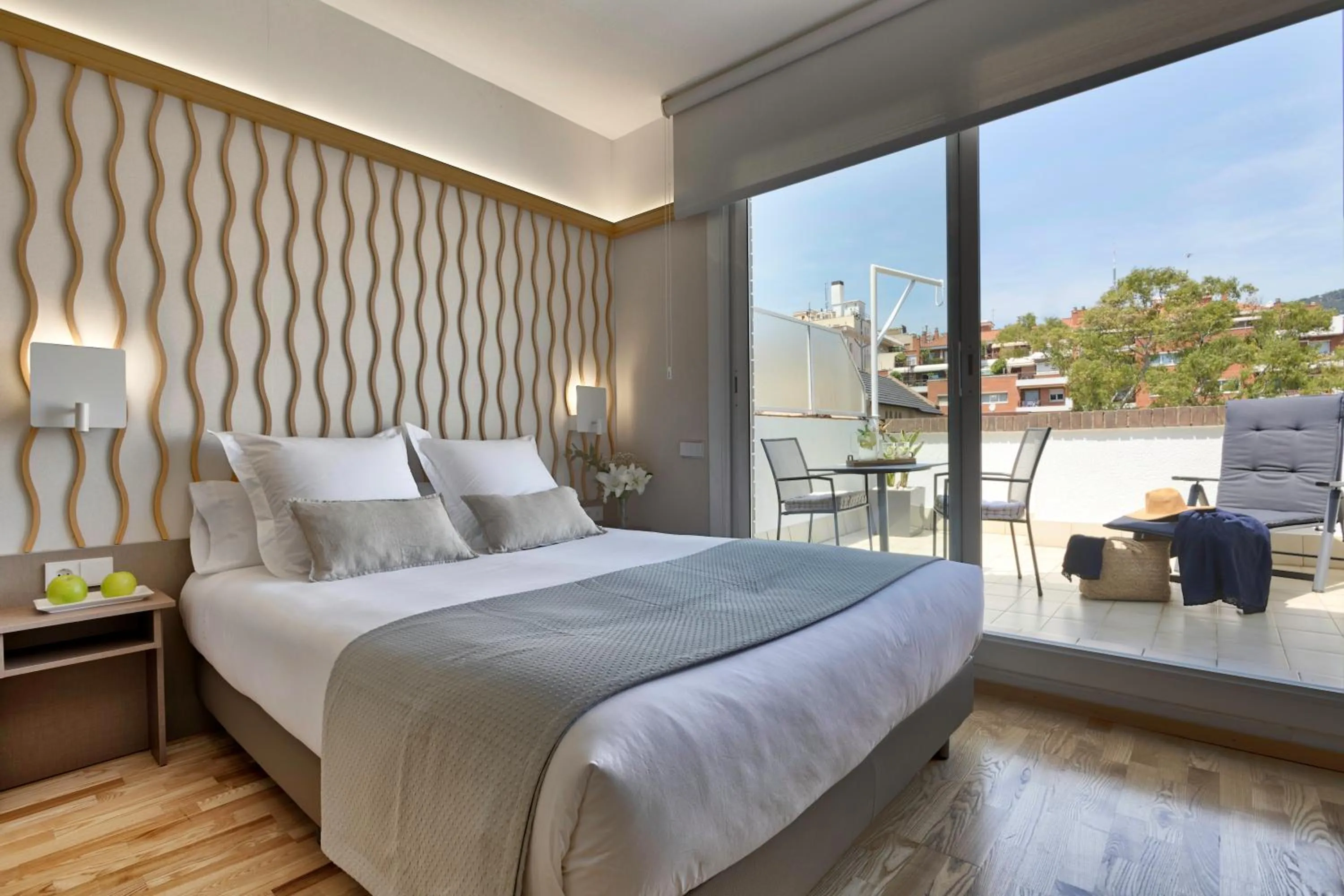 Bed in Bonanova Suite