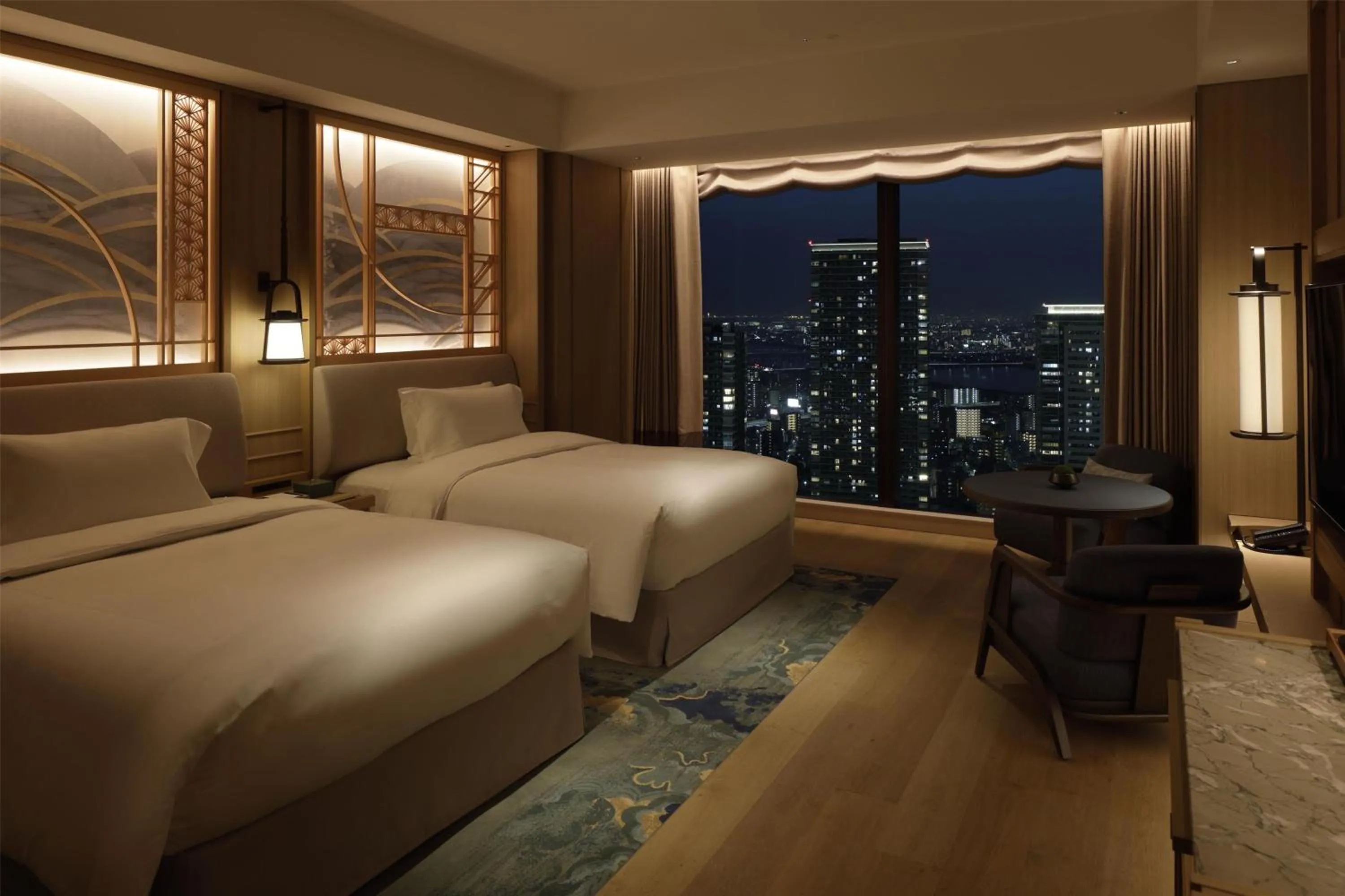 Bed in Waldorf Astoria Osaka