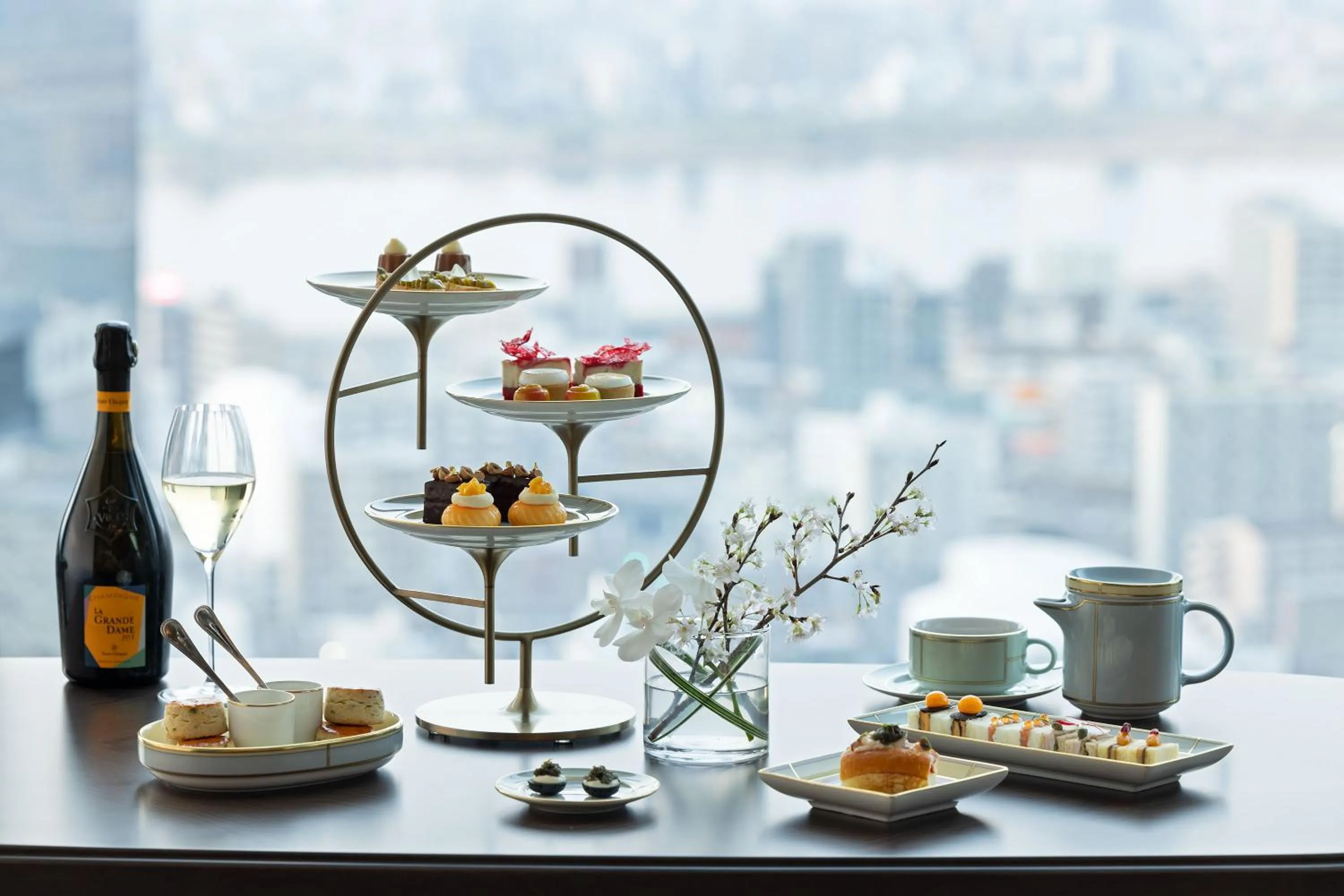 Restaurant/places to eat in Waldorf Astoria Osaka