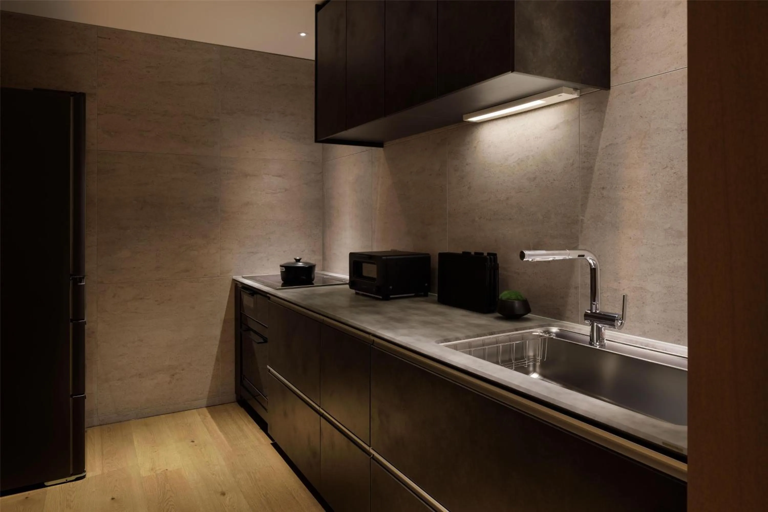 Kitchen or kitchenette in Waldorf Astoria Osaka