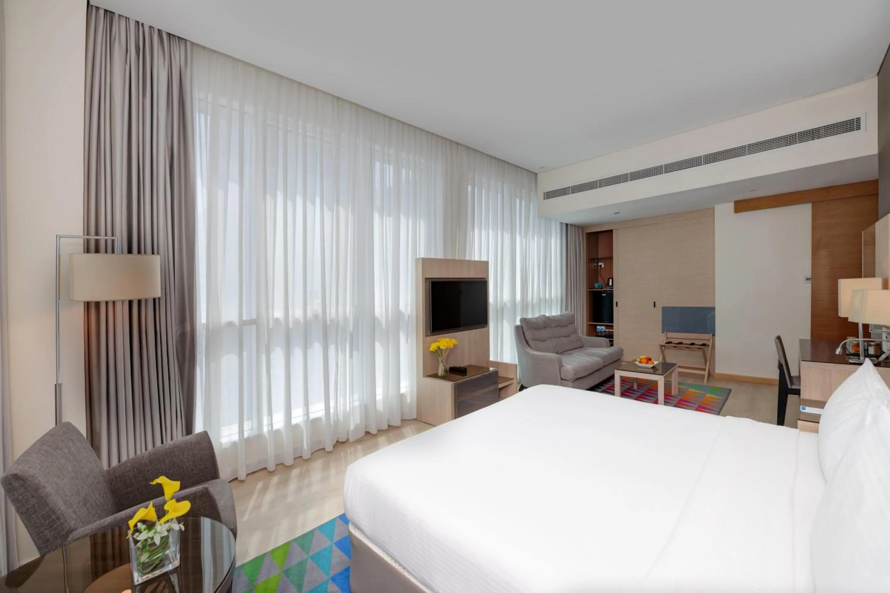 Photo of the whole room, Bed in TRYP by Wyndham Abu Dhabi City Center