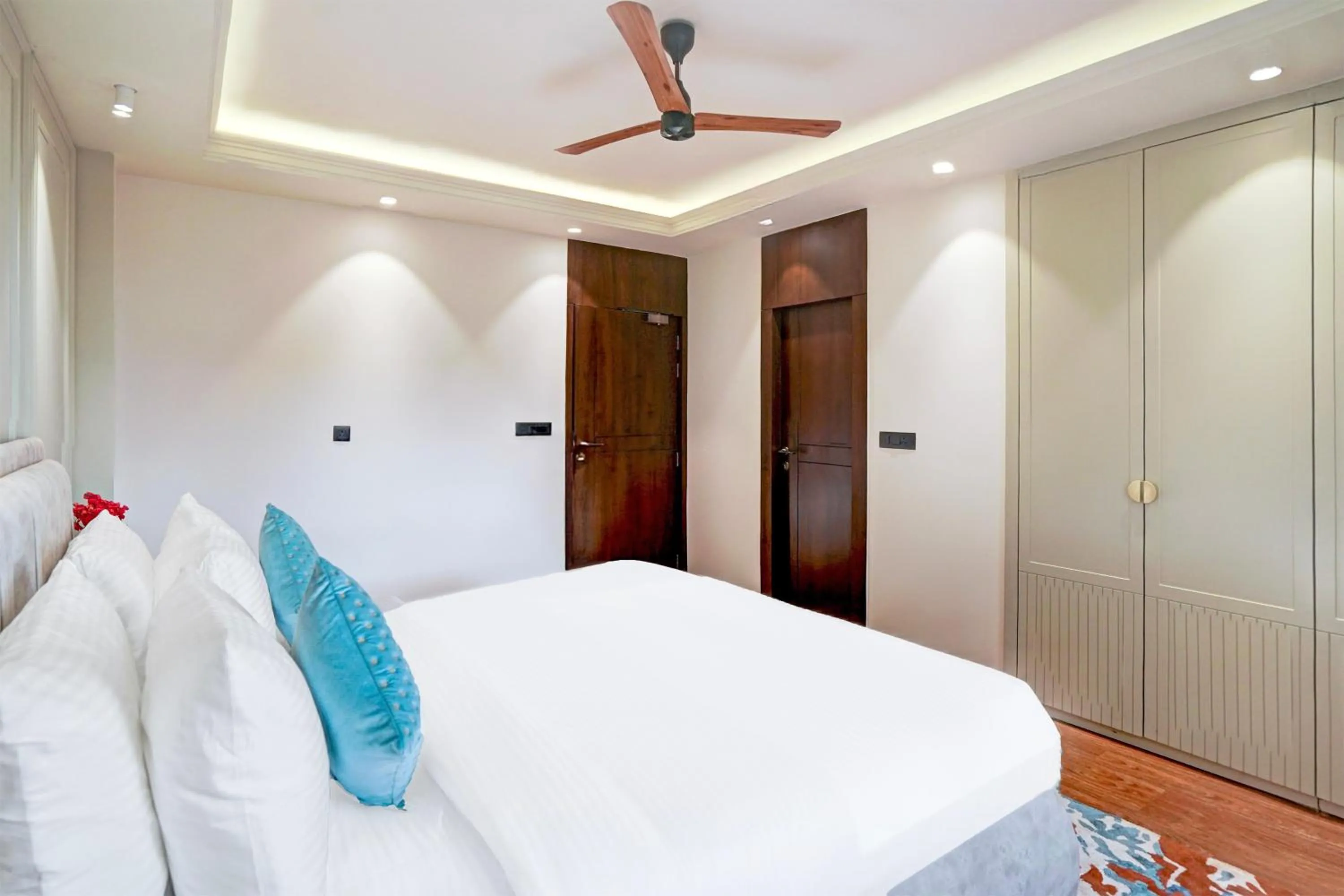 Bedroom, Bed in Sunday by CheckIn Premium 5 BHK Villa Mihika, Shimla