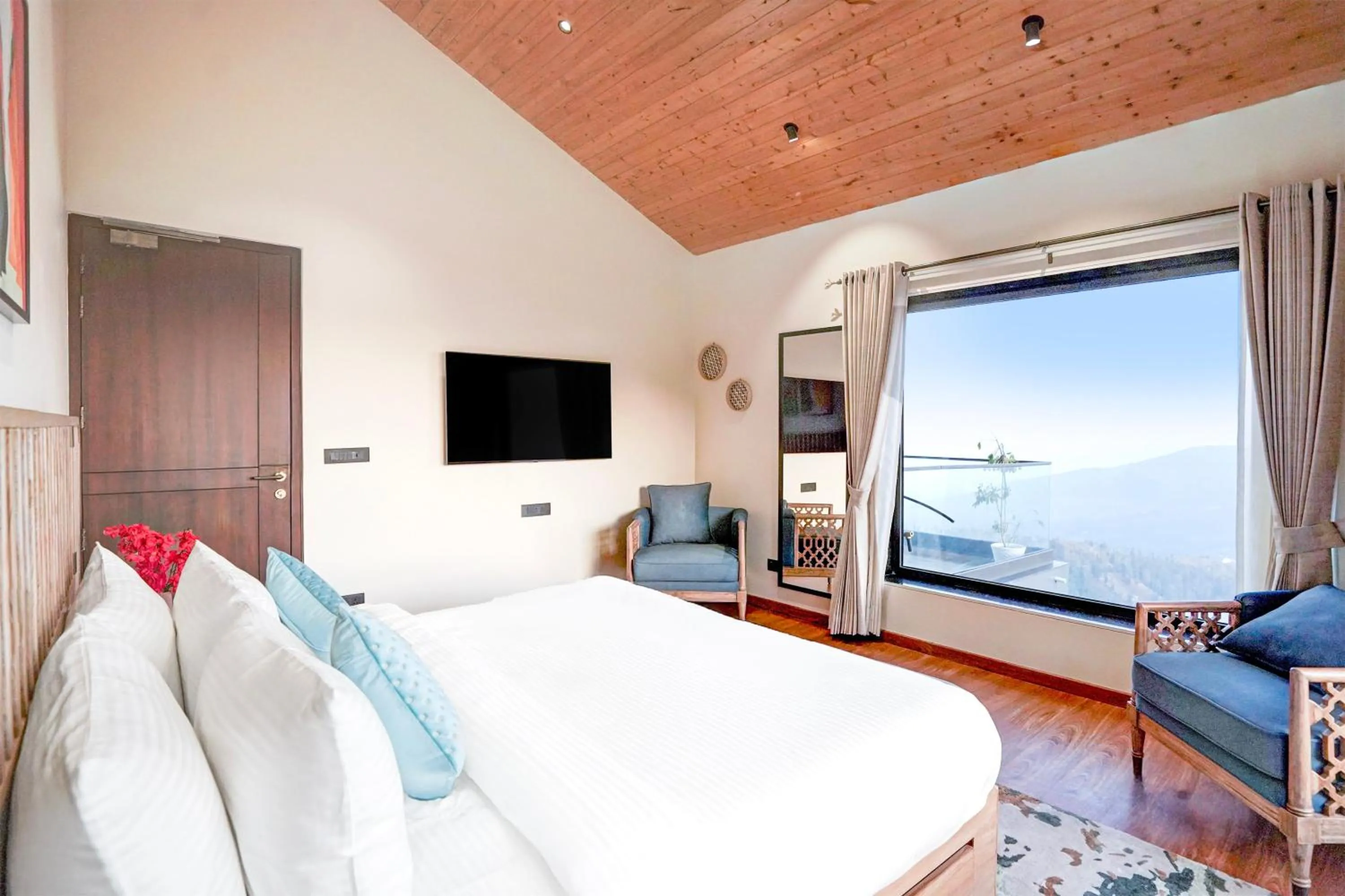 Bedroom, Bed in Sunday by CheckIn Premium 5 BHK Villa Mihika, Shimla