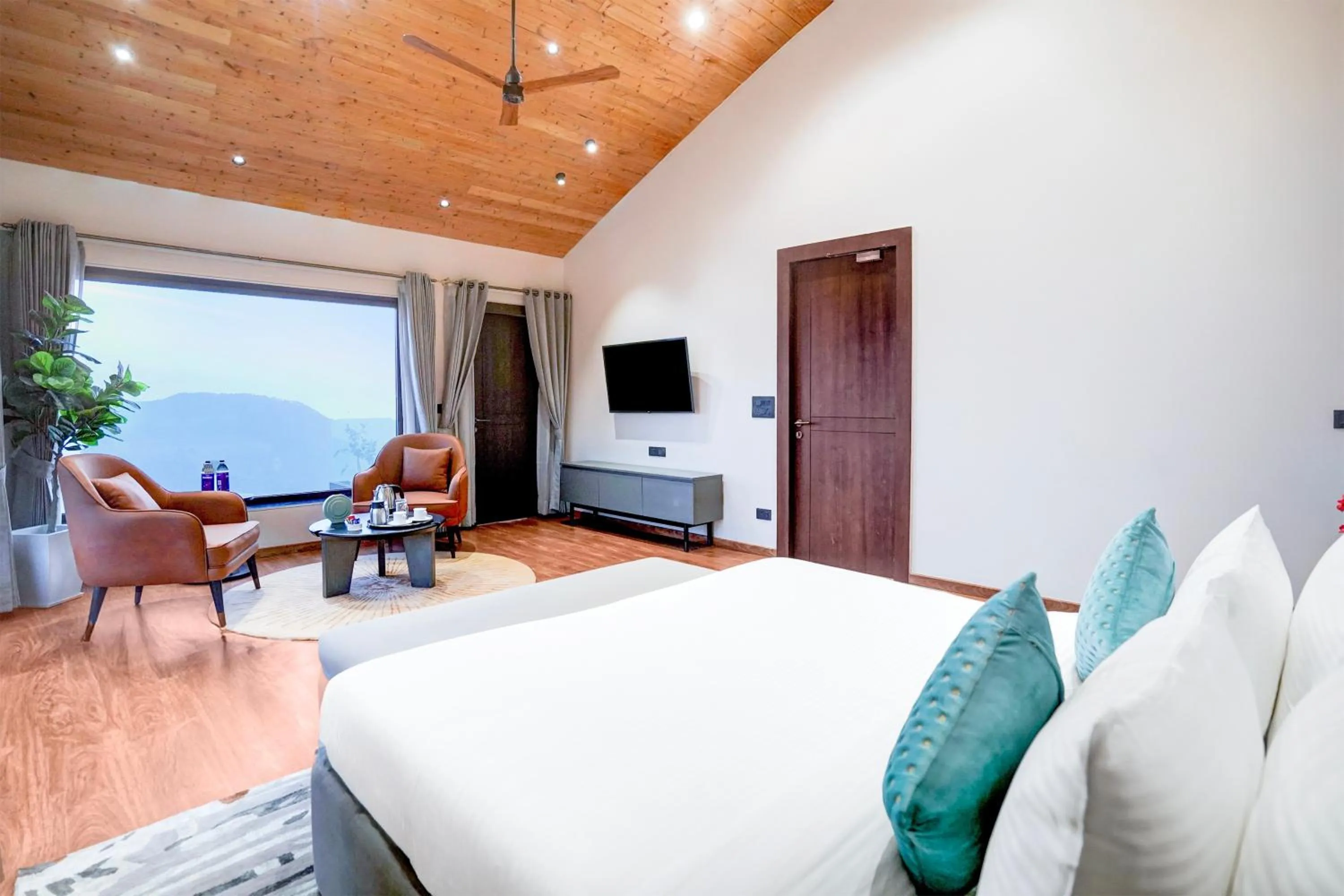 Bedroom, Bed in Sunday by CheckIn Premium 5 BHK Villa Mihika, Shimla