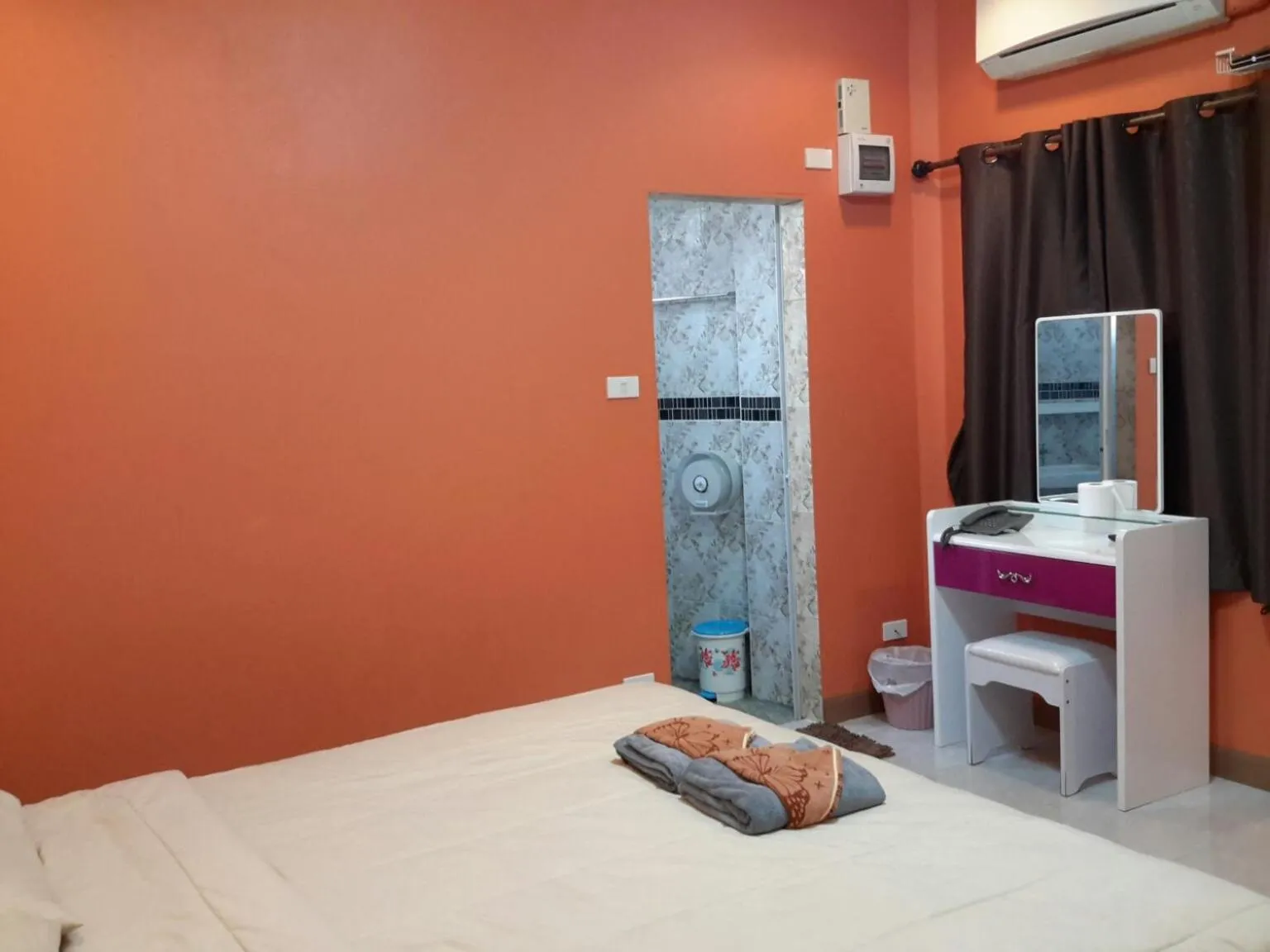 Bed in Donchai House Guest House& Cafe