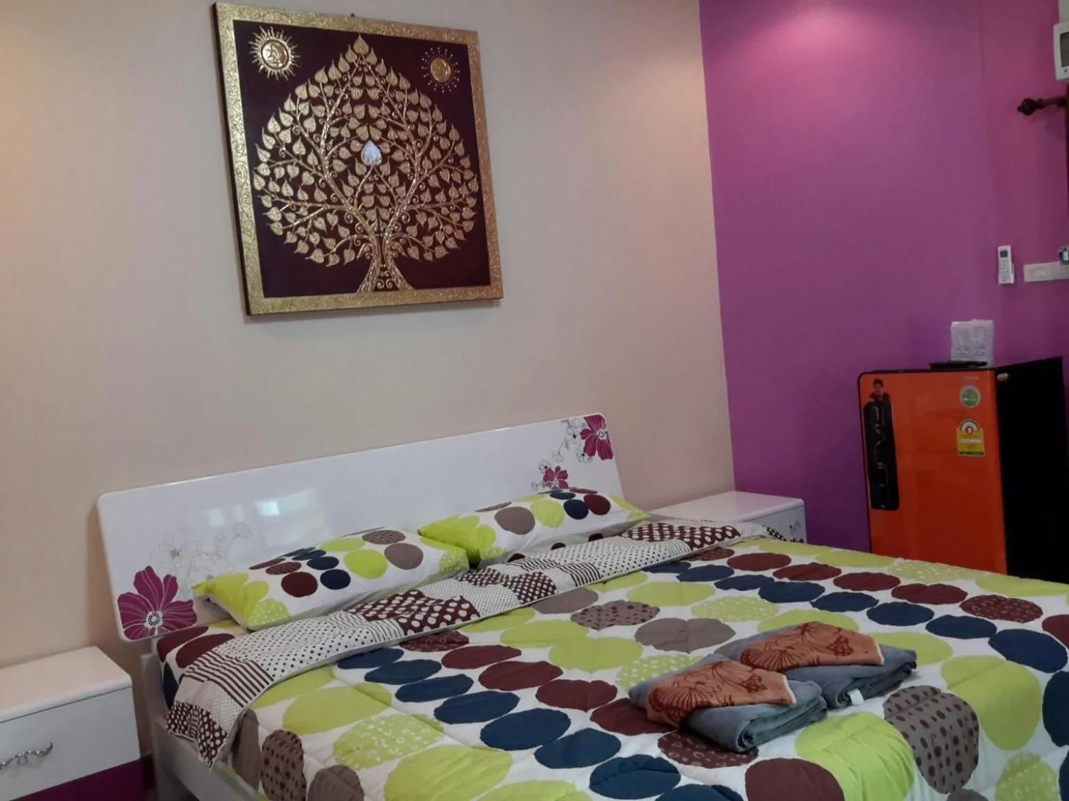 Bed in Donchai House Guest House& Cafe