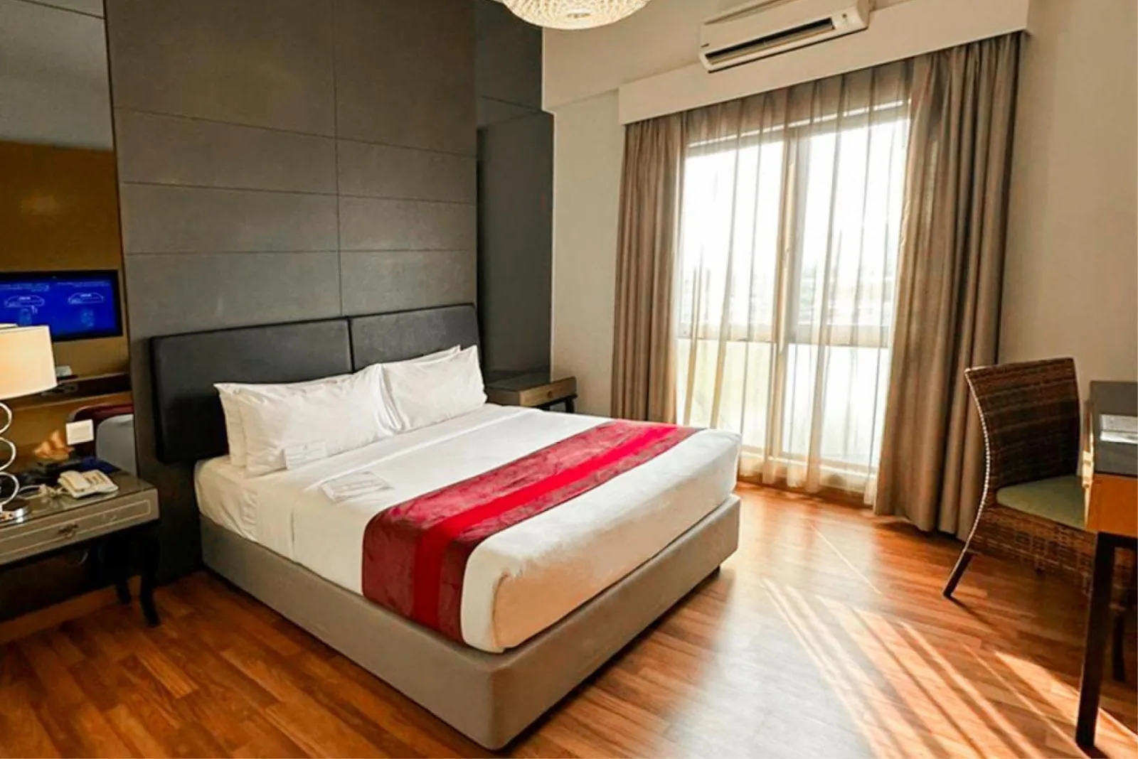 Bed in Imperial Heritage Hotel Melaka I City Centre I Free Wifi I Free Parking l Free Club Lounge Access