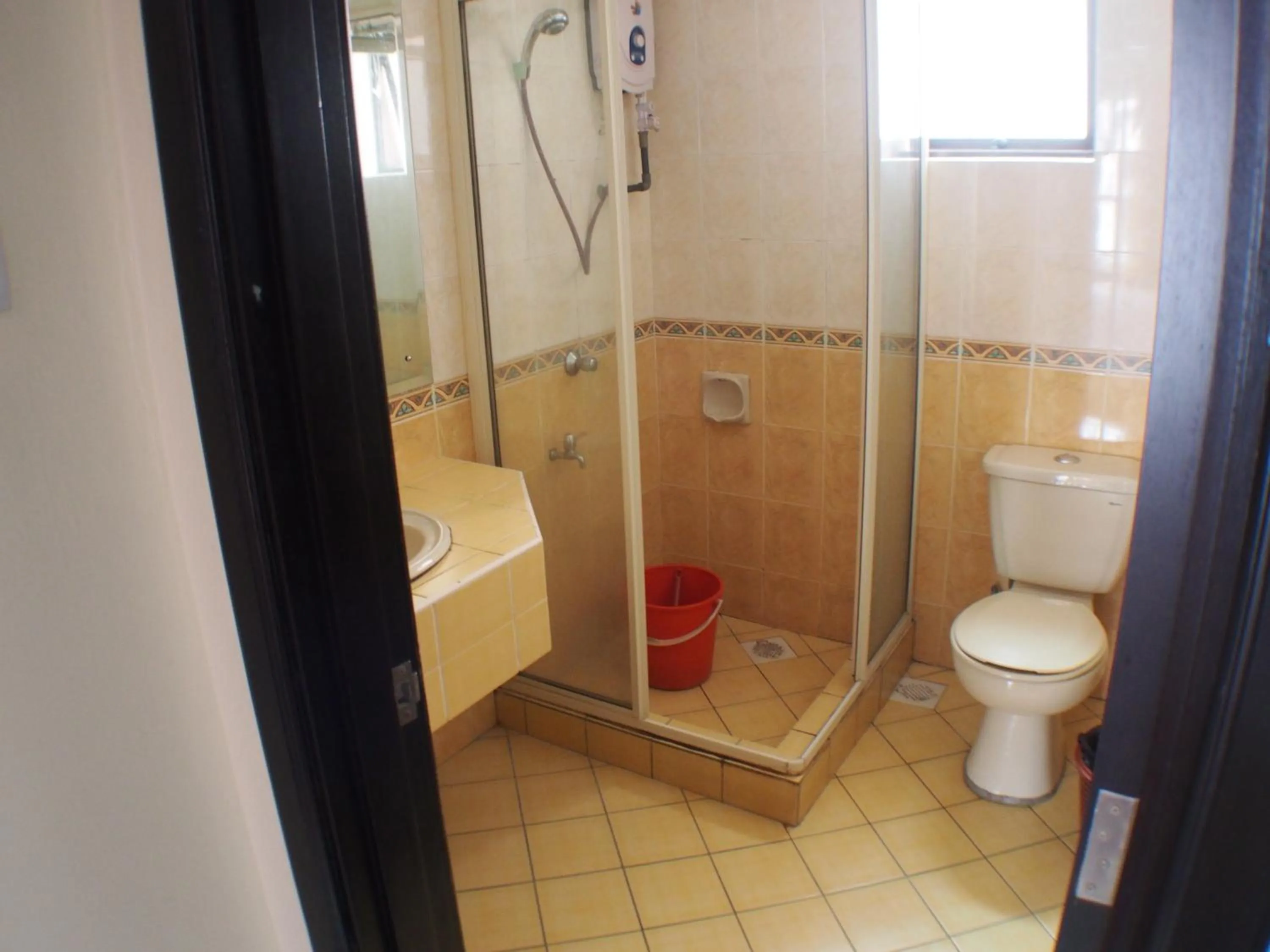 Shower in KK Vacation Apartments-Marina Court - STAY AND GET CASH REBATE