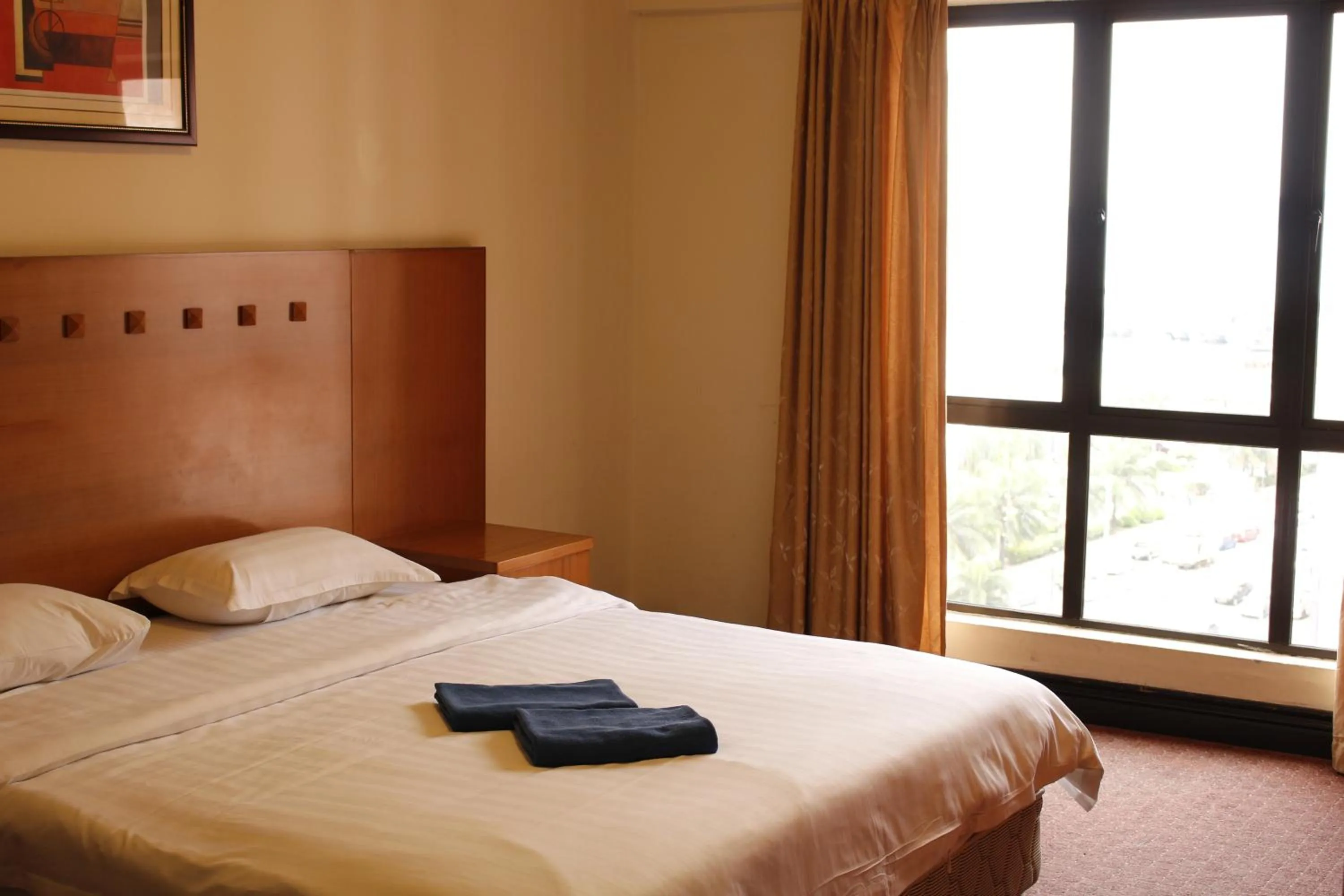 Bed in KK Vacation Apartments-Marina Court - STAY AND GET CASH REBATE