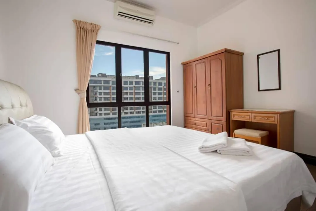 KK Vacation Apartments-Marina Court - STAY AND GET CASH REBATE