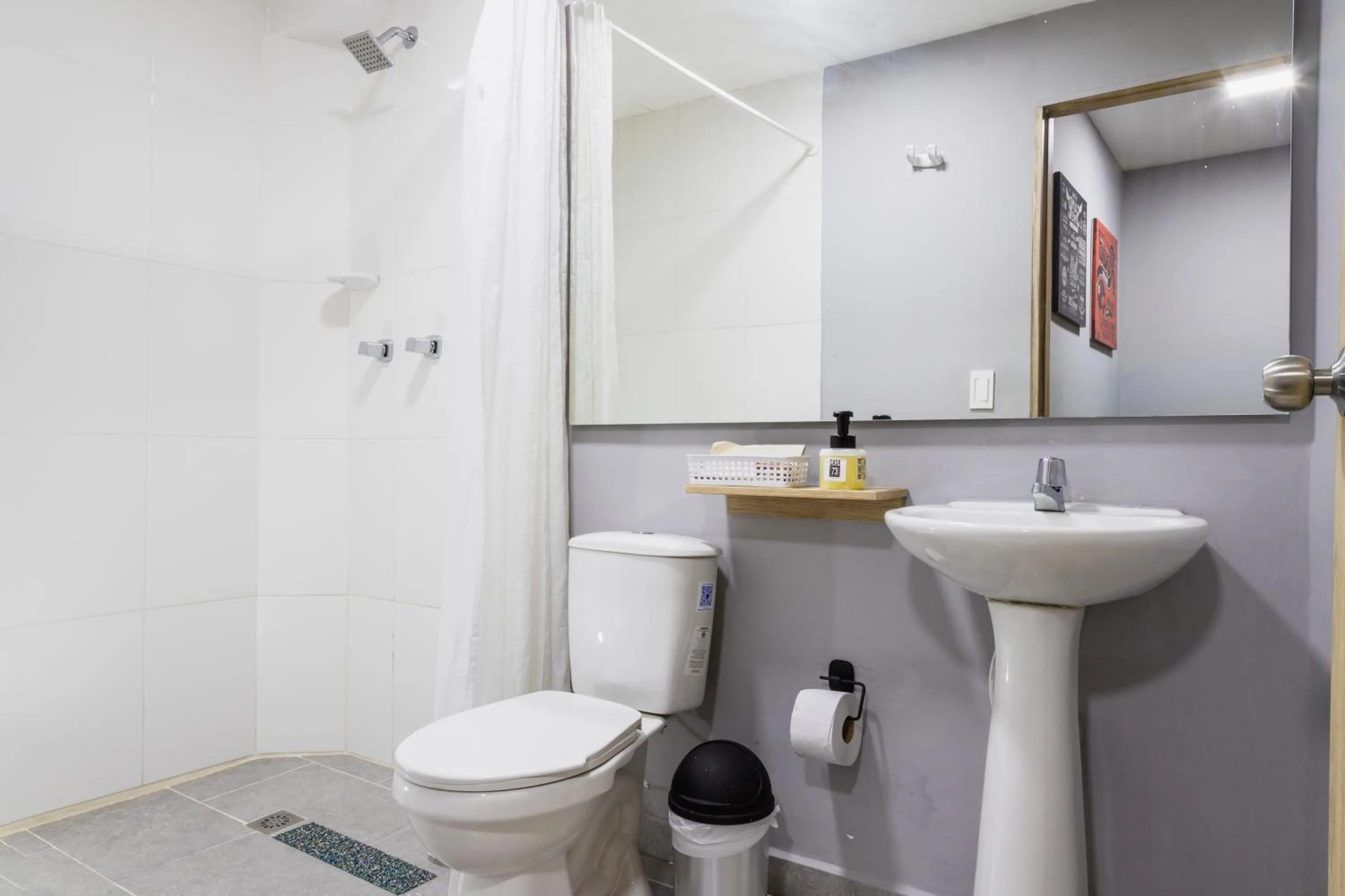 Shower in Hotel Casa 73 Deluxe