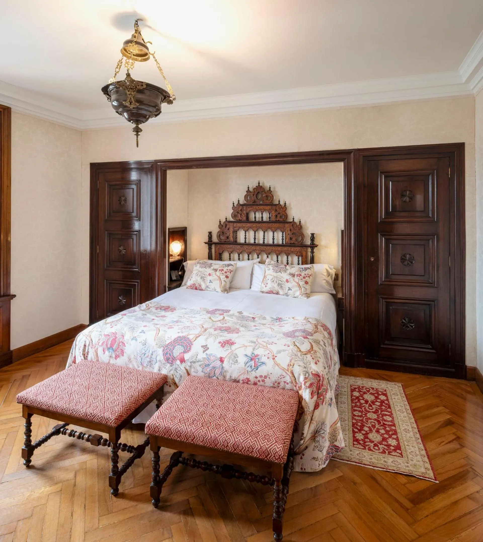 Bed in Hostal de la Gavina GL - The Leading Hotels of the World