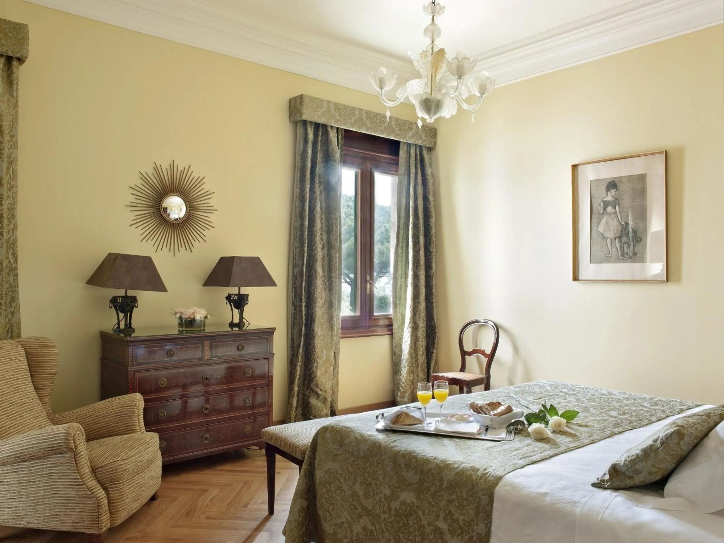 Bed in Hostal de la Gavina GL - The Leading Hotels of the World