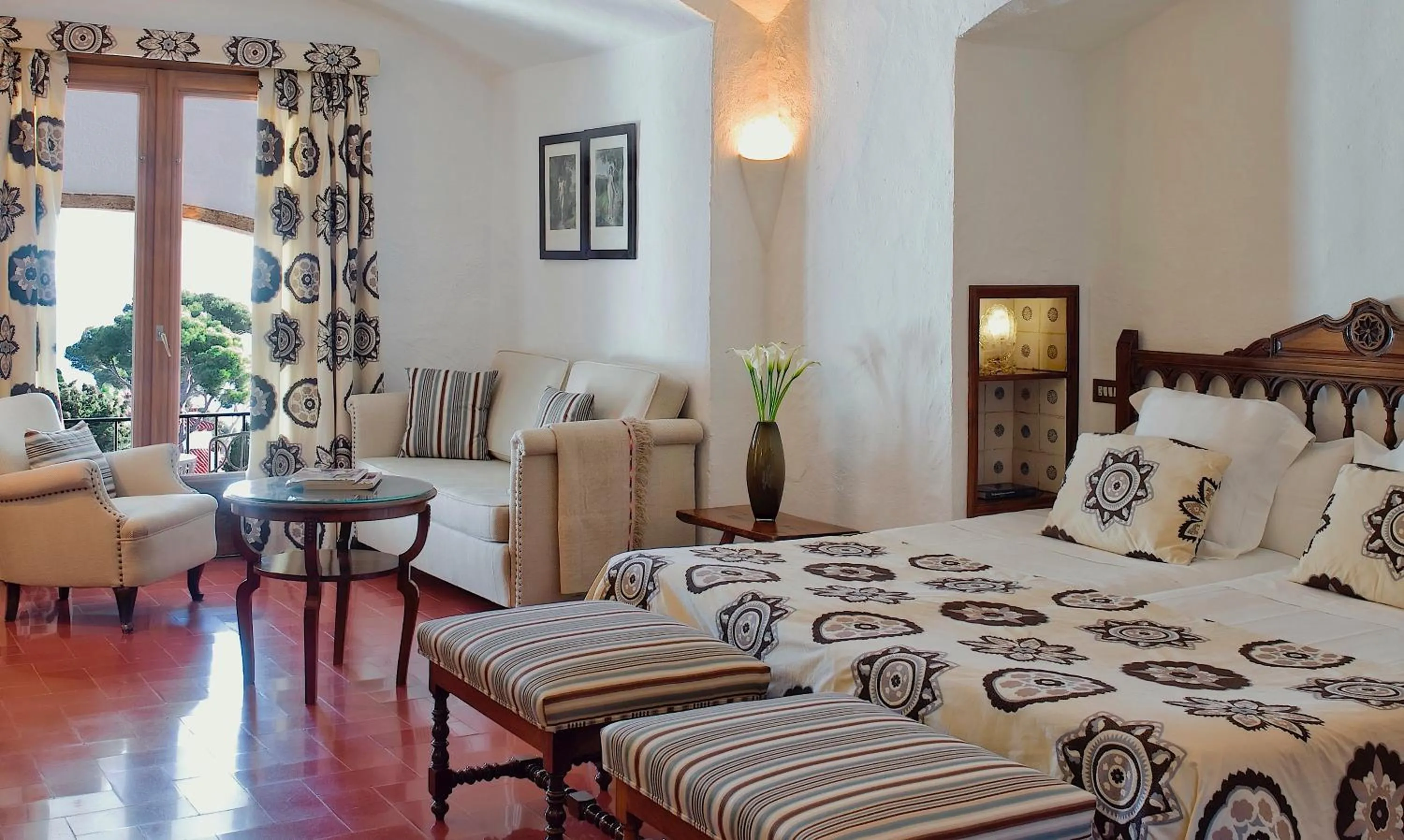 Bed in Hostal de la Gavina GL - The Leading Hotels of the World