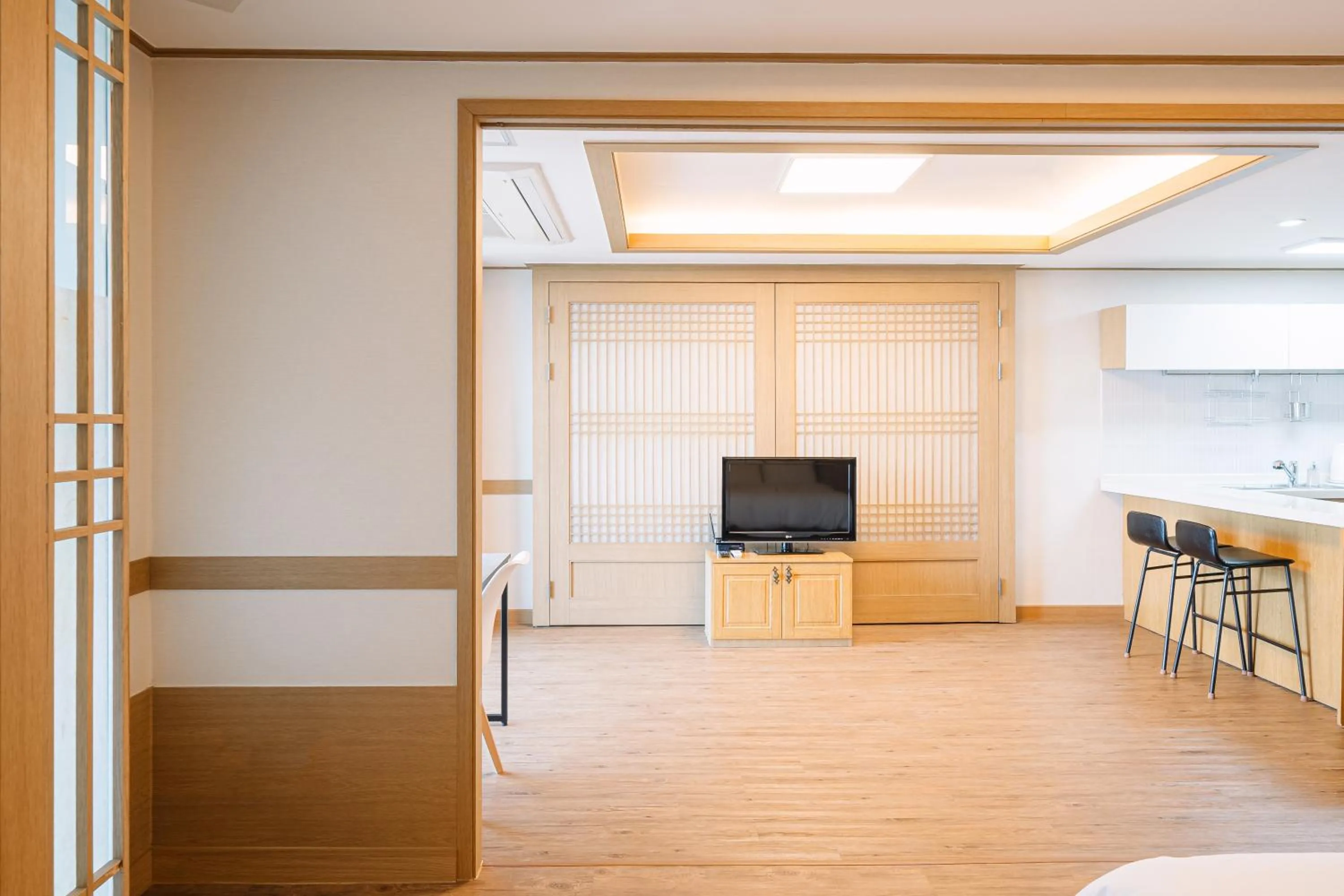 TV/Entertainment Center in O2Heal resort