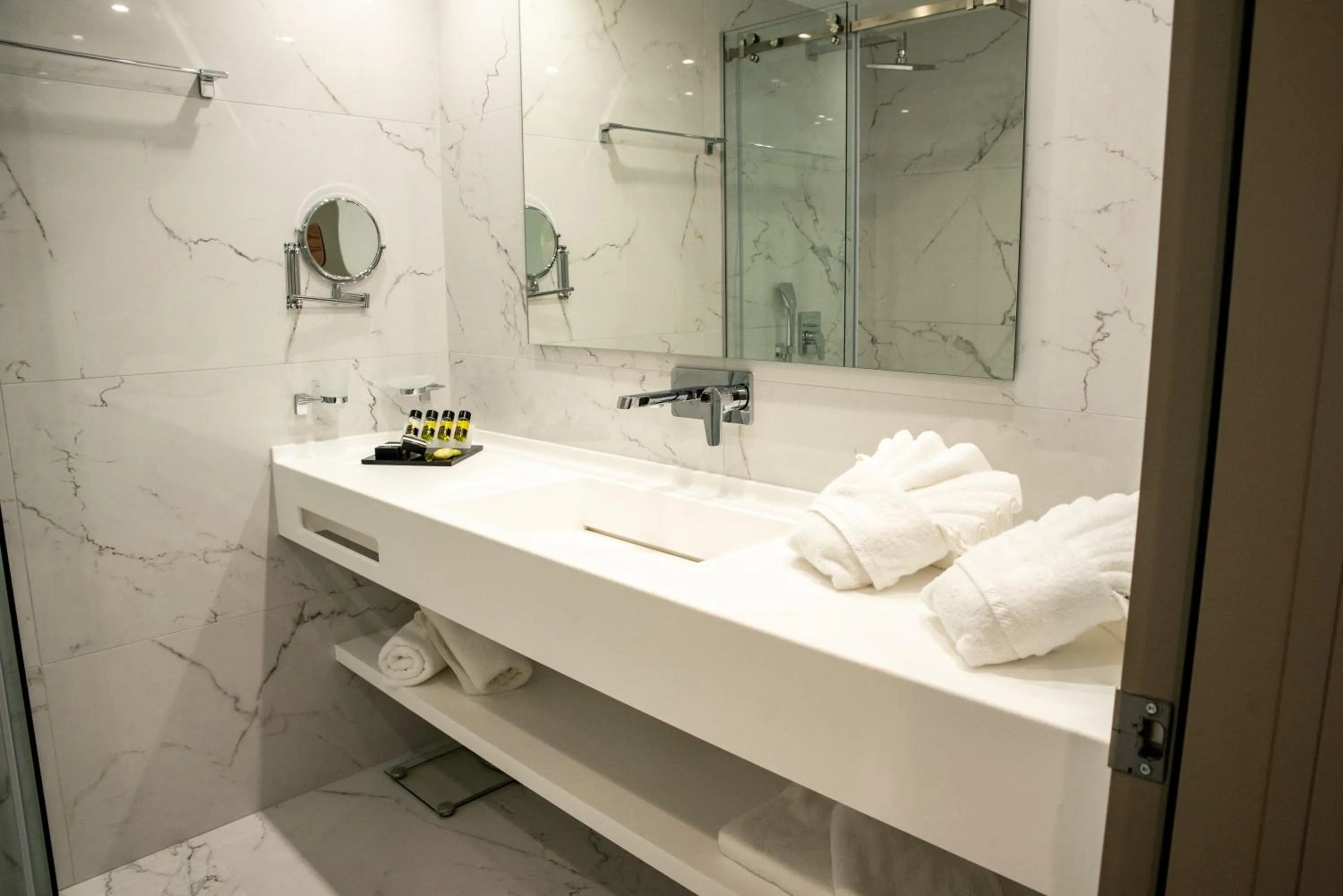 Bathroom in Lagaria Hotel