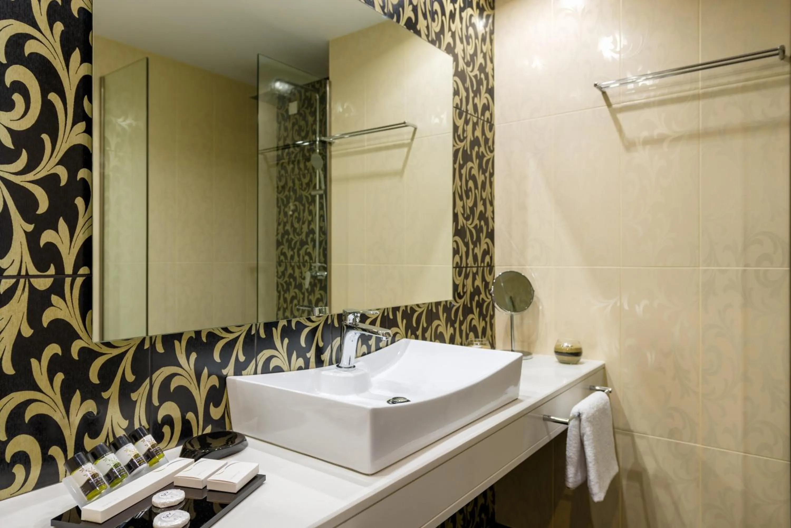 Bathroom in Lagaria Hotel