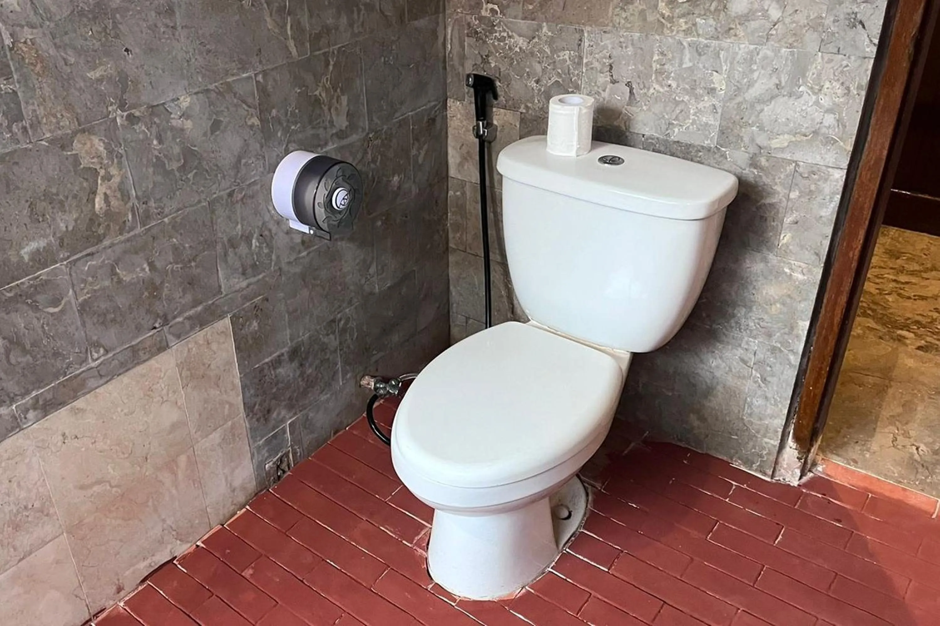 Toilet in The Saharah Mirage Bali