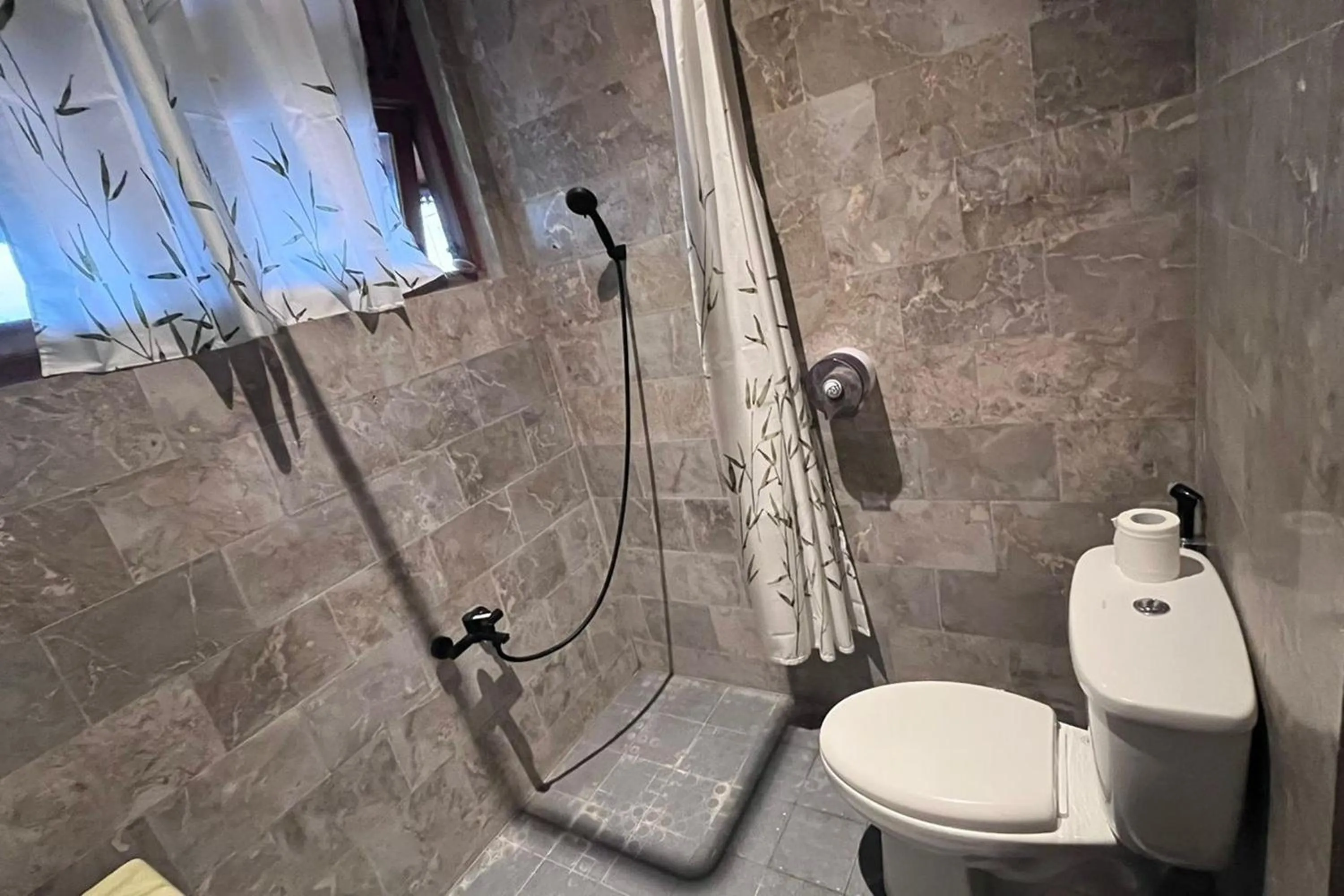 Shower in The Saharah Mirage Bali