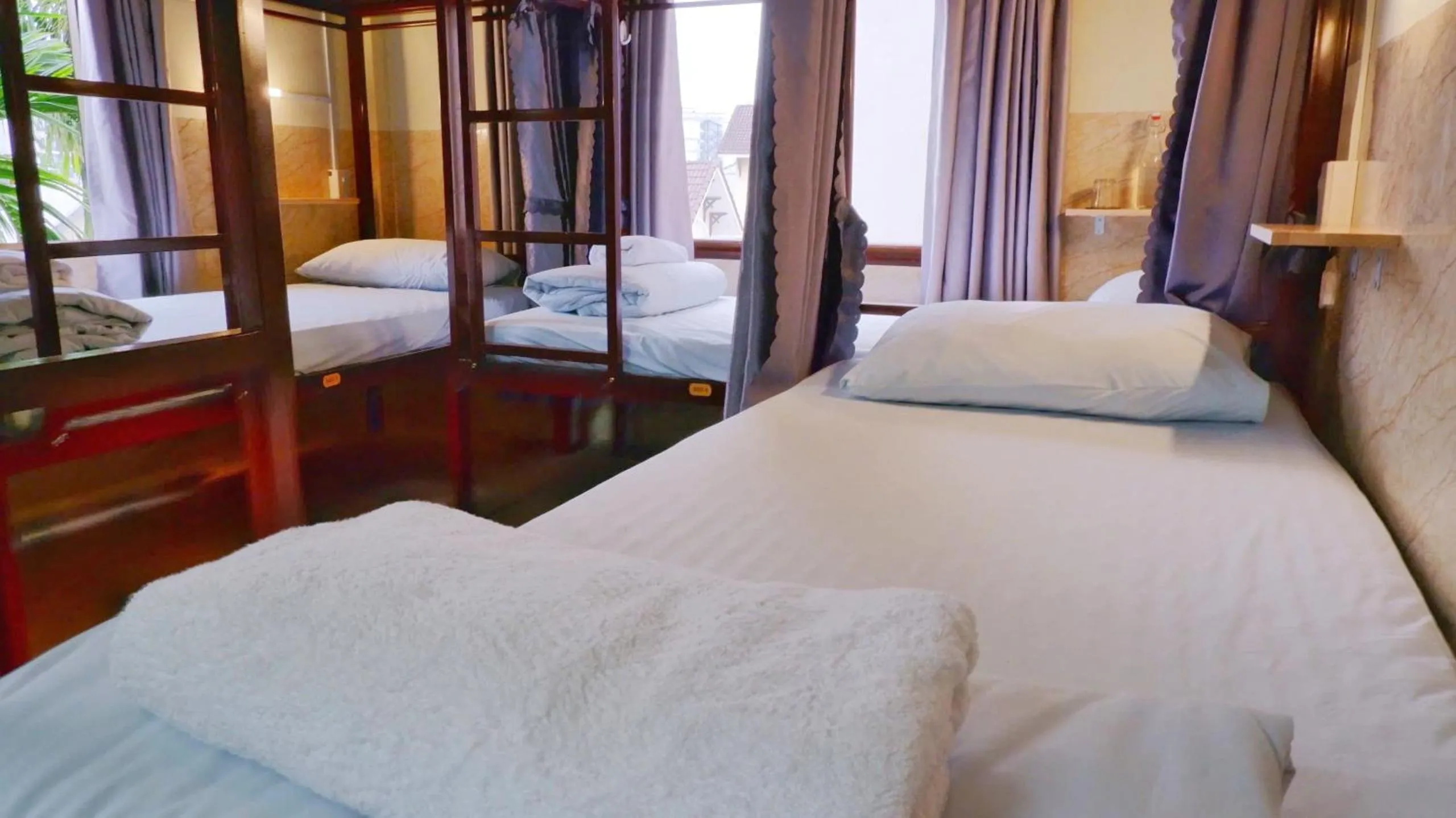 Bed in Hue Ancient Town - Homestay in Hue