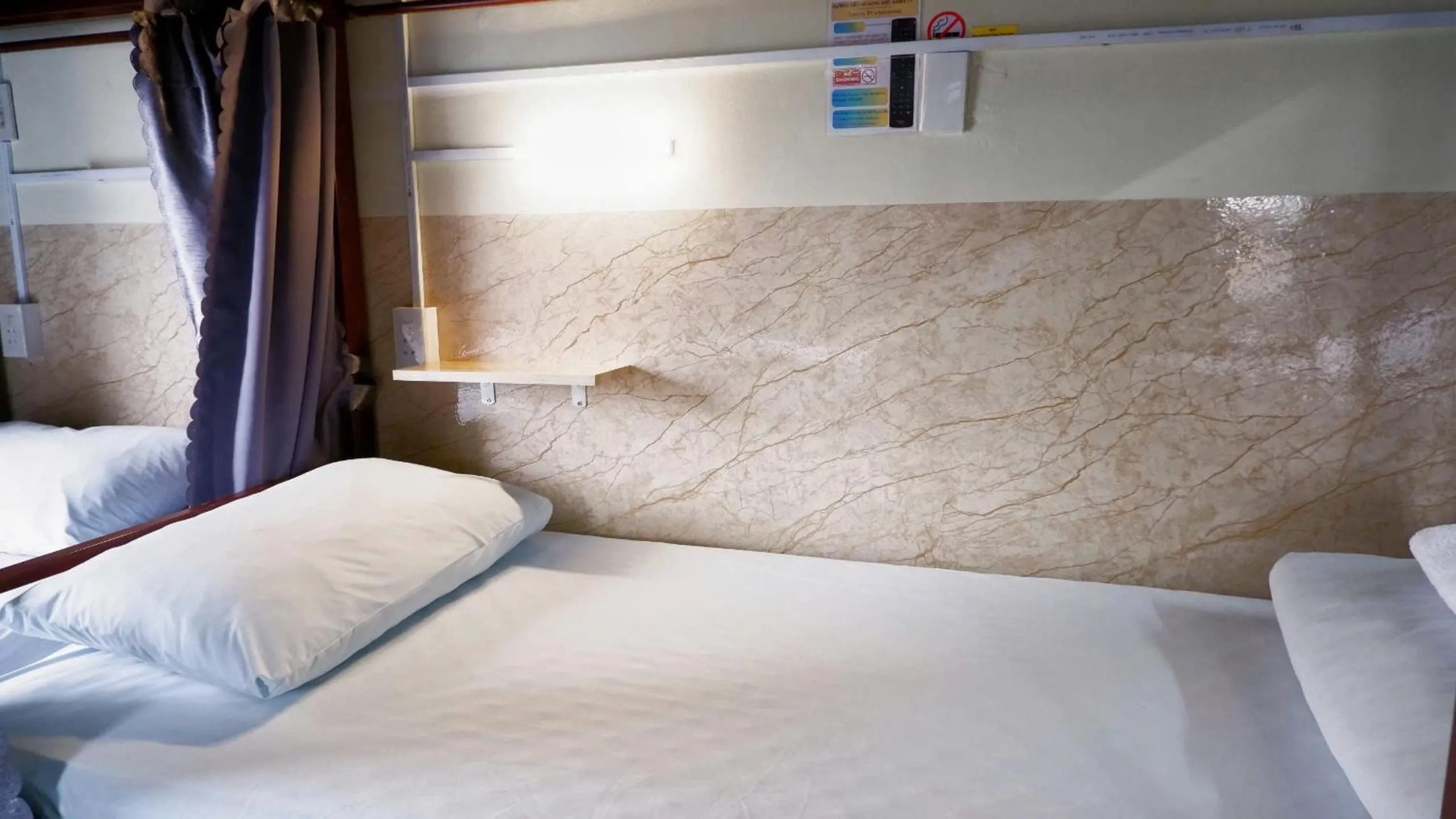 Bed in Hue Ancient Town - Homestay in Hue