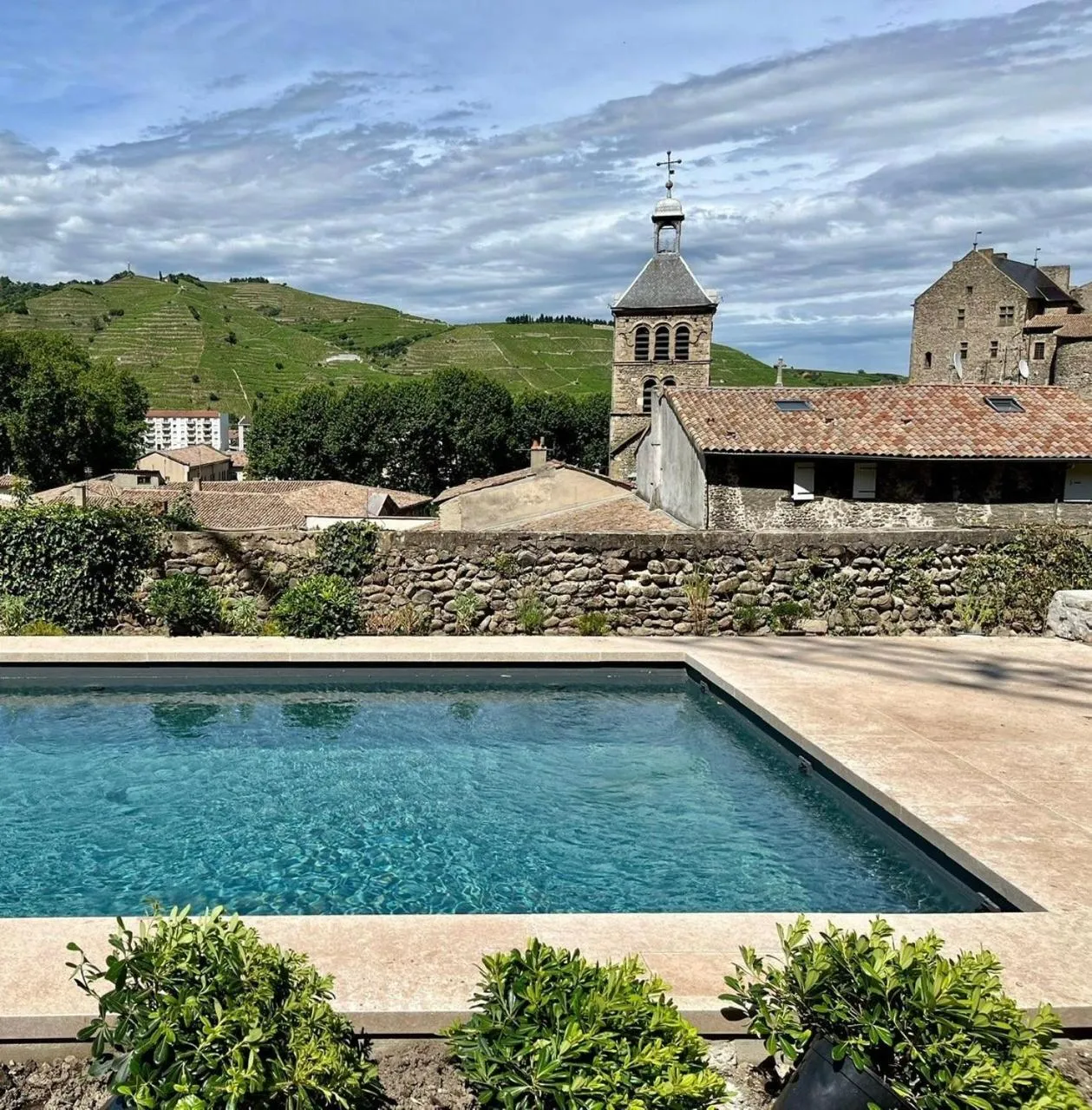 Pool view in Hôtel de la Villeon