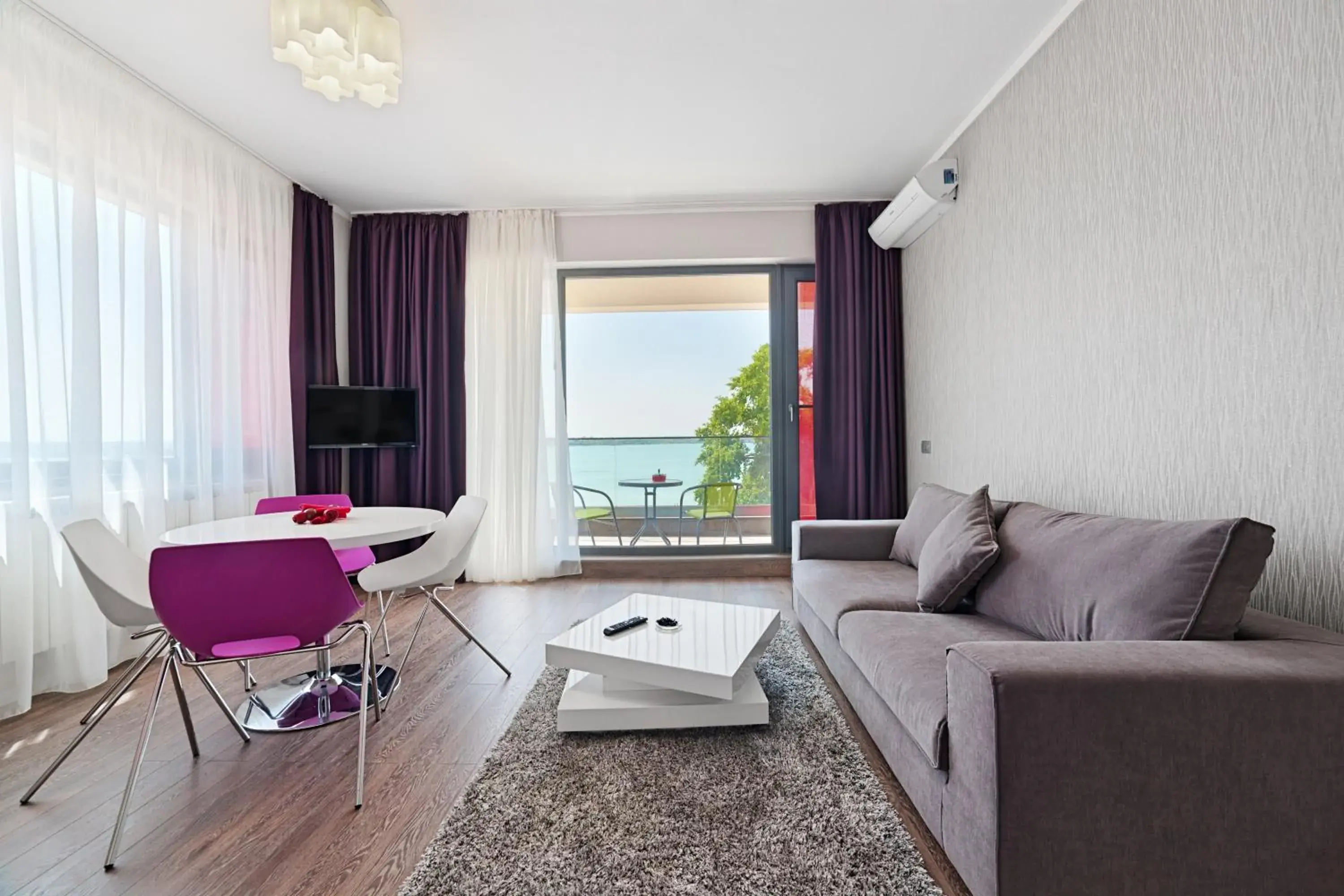 Two-Bedroom Apartment in Tomis Garden Apartments Mamaia Two-Bedroom Apartment in Tomis Garden Apartments Mamaia
