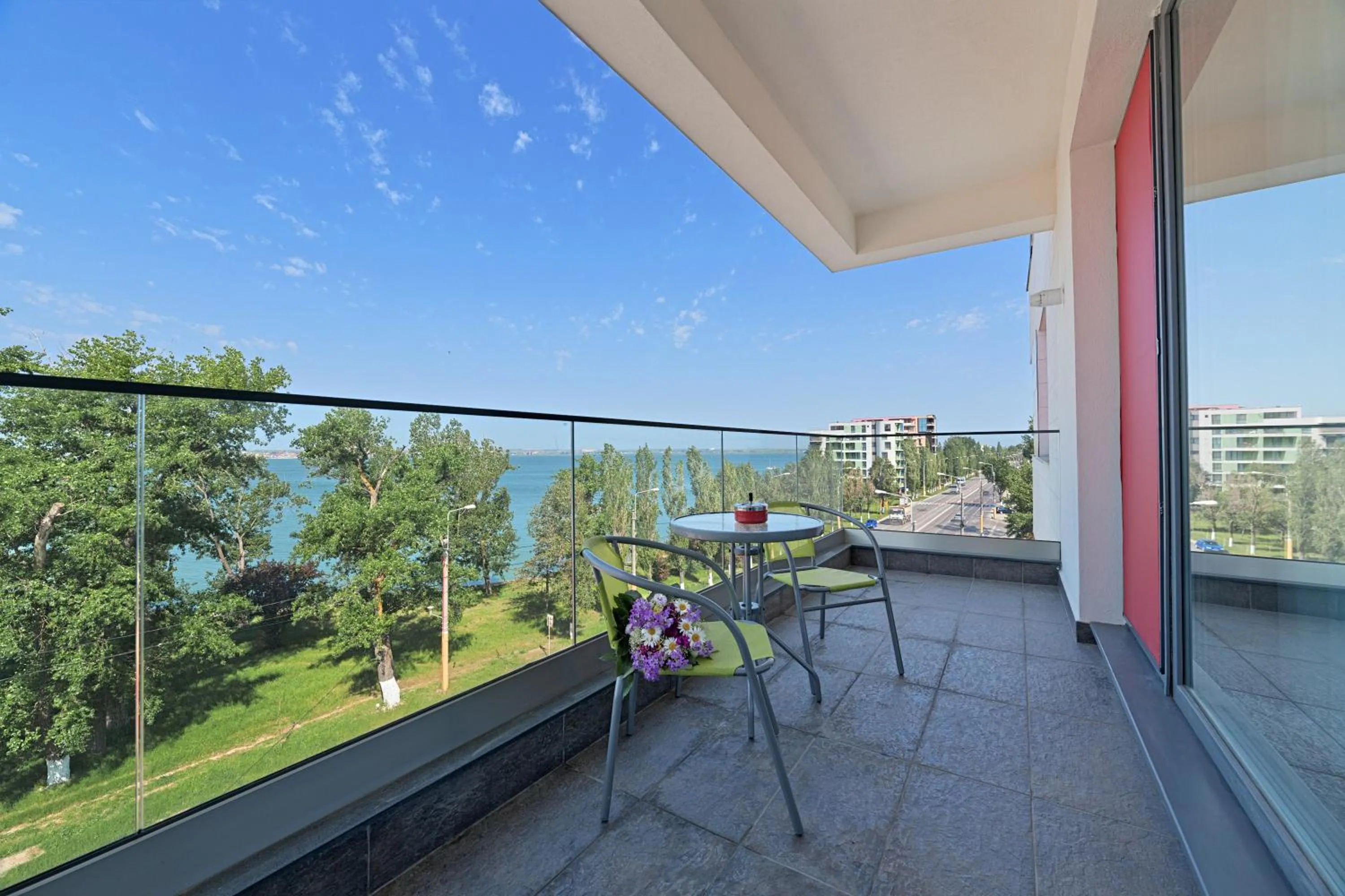 Lake view in Tomis Garden Apartments Mamaia