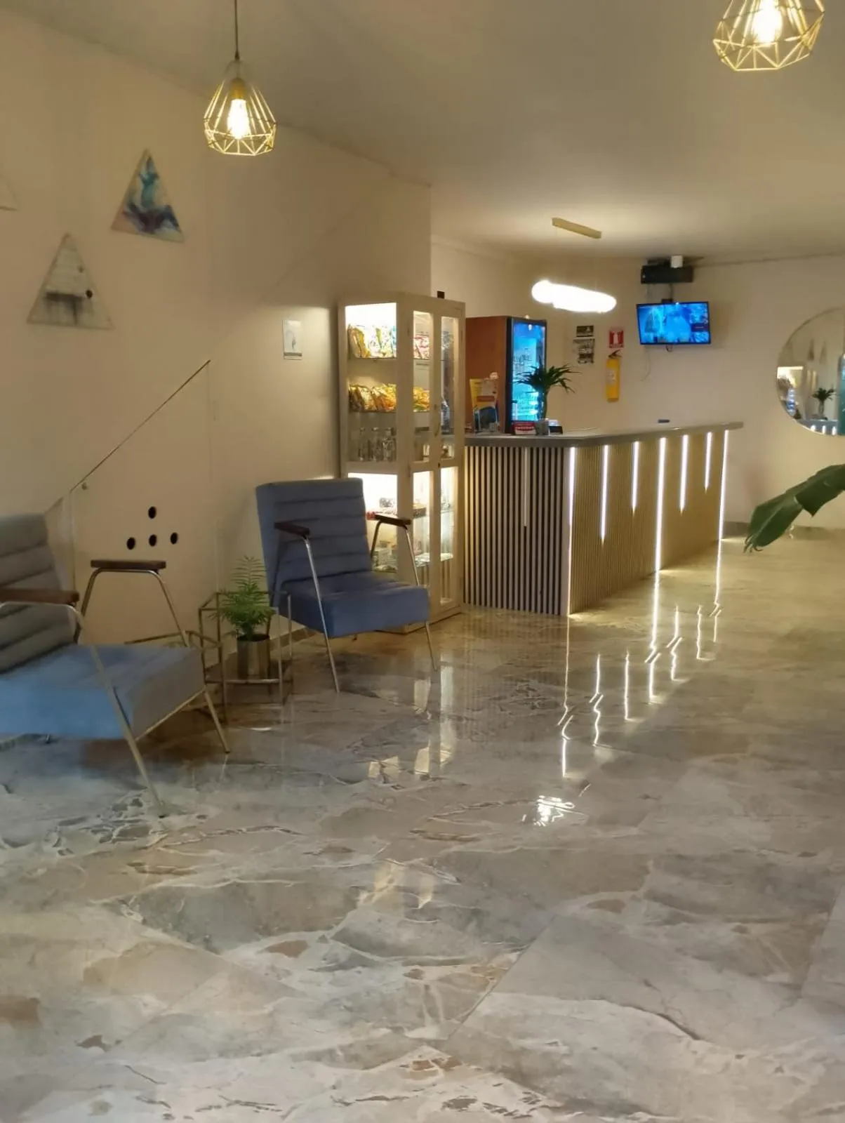 Living room in History Center Hotel