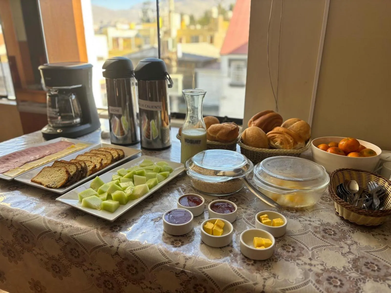 Breakfast in Hotel Sideral AQP