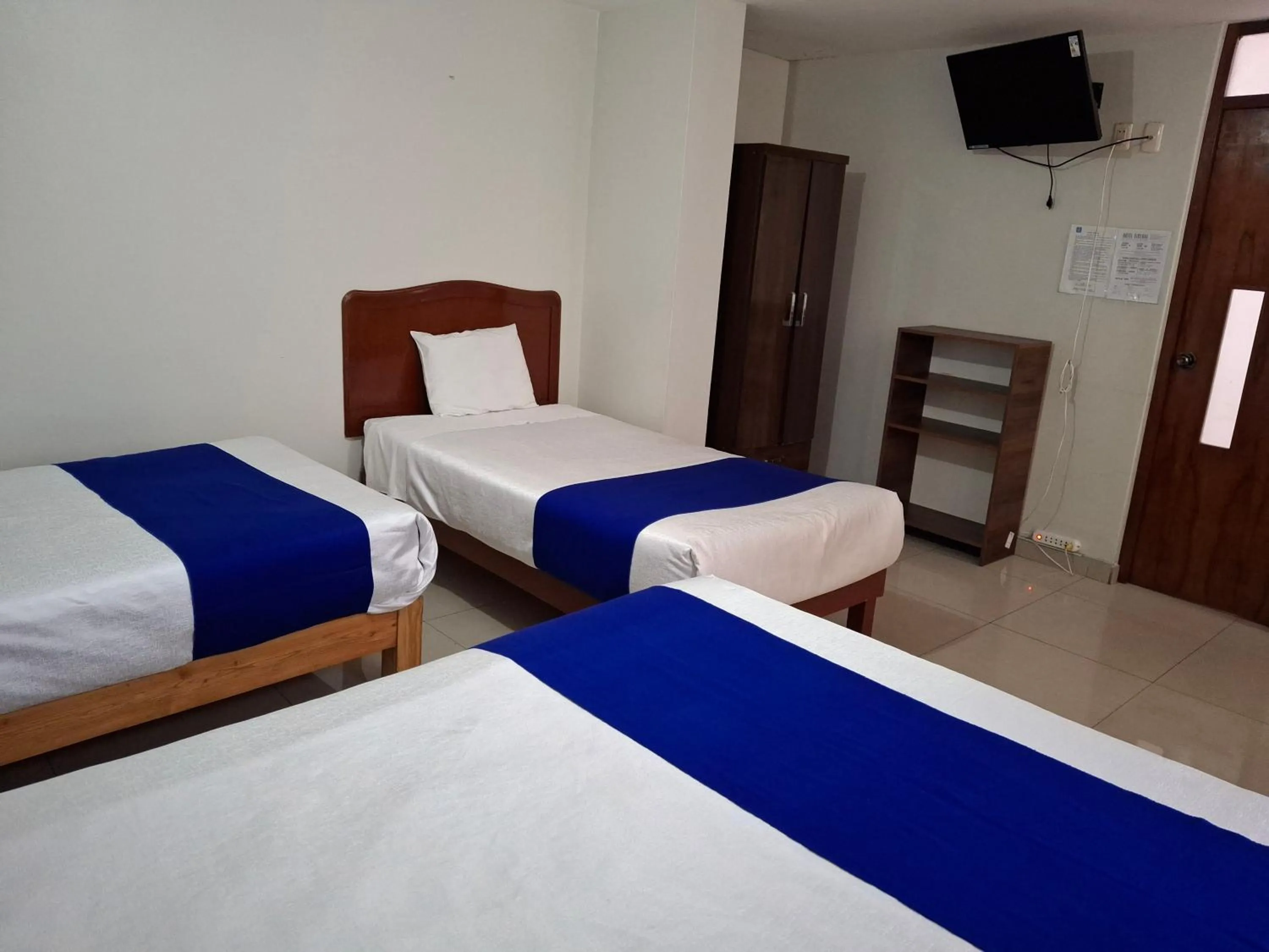 Photo of the whole room, Bed in Hotel Sideral AQP