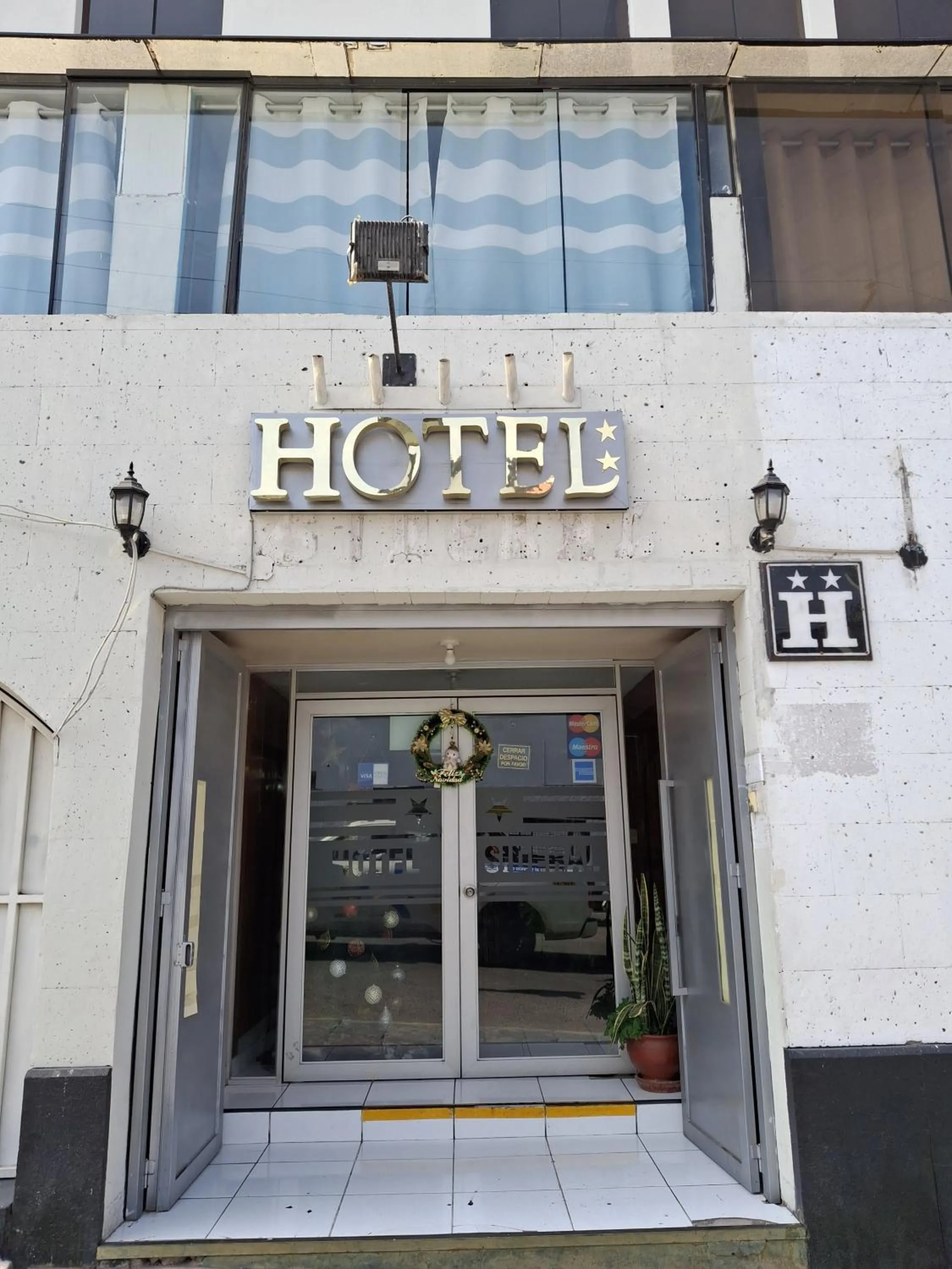 Property building in Hotel Sideral AQP