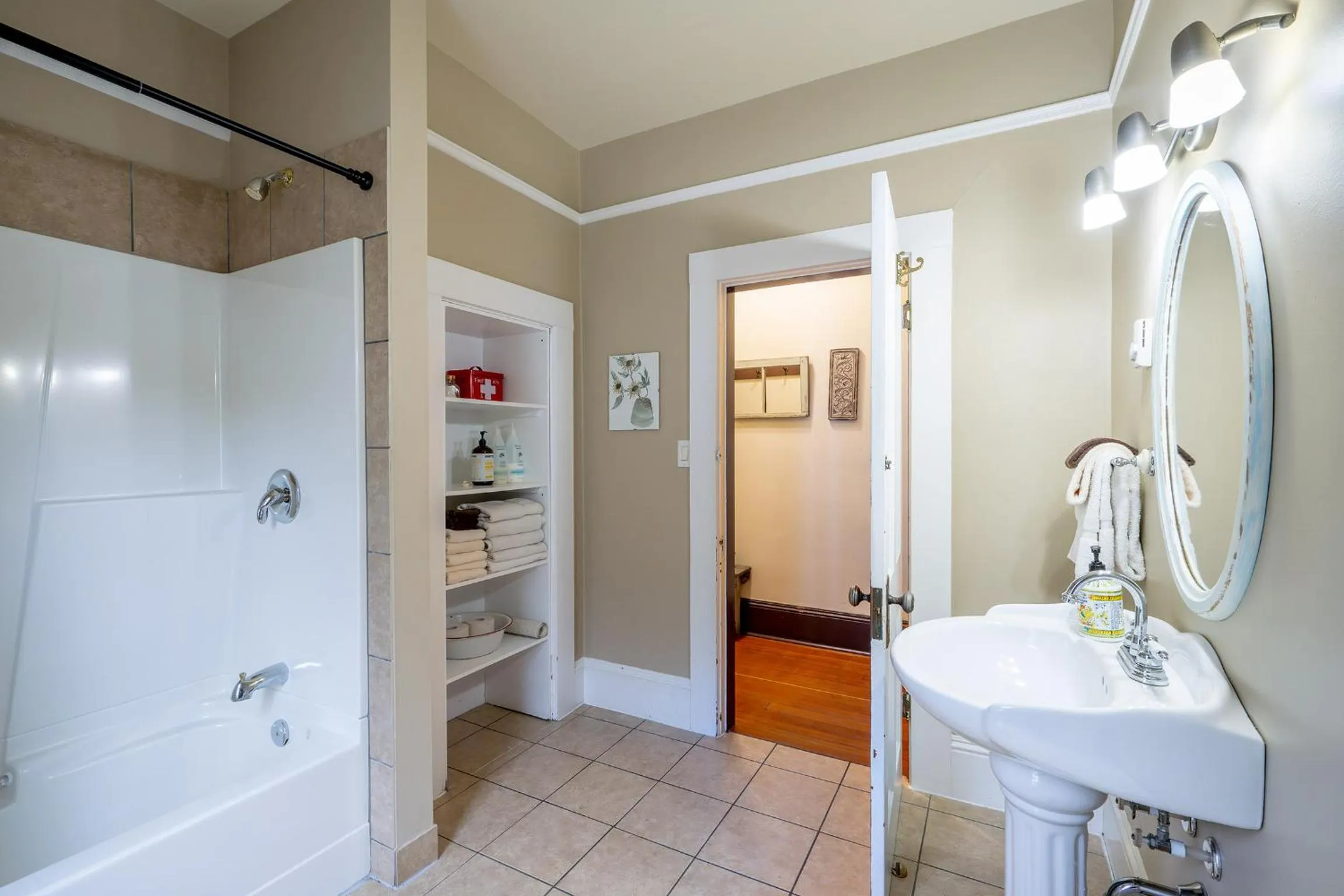 Bathroom in Victoria Falls House Inn